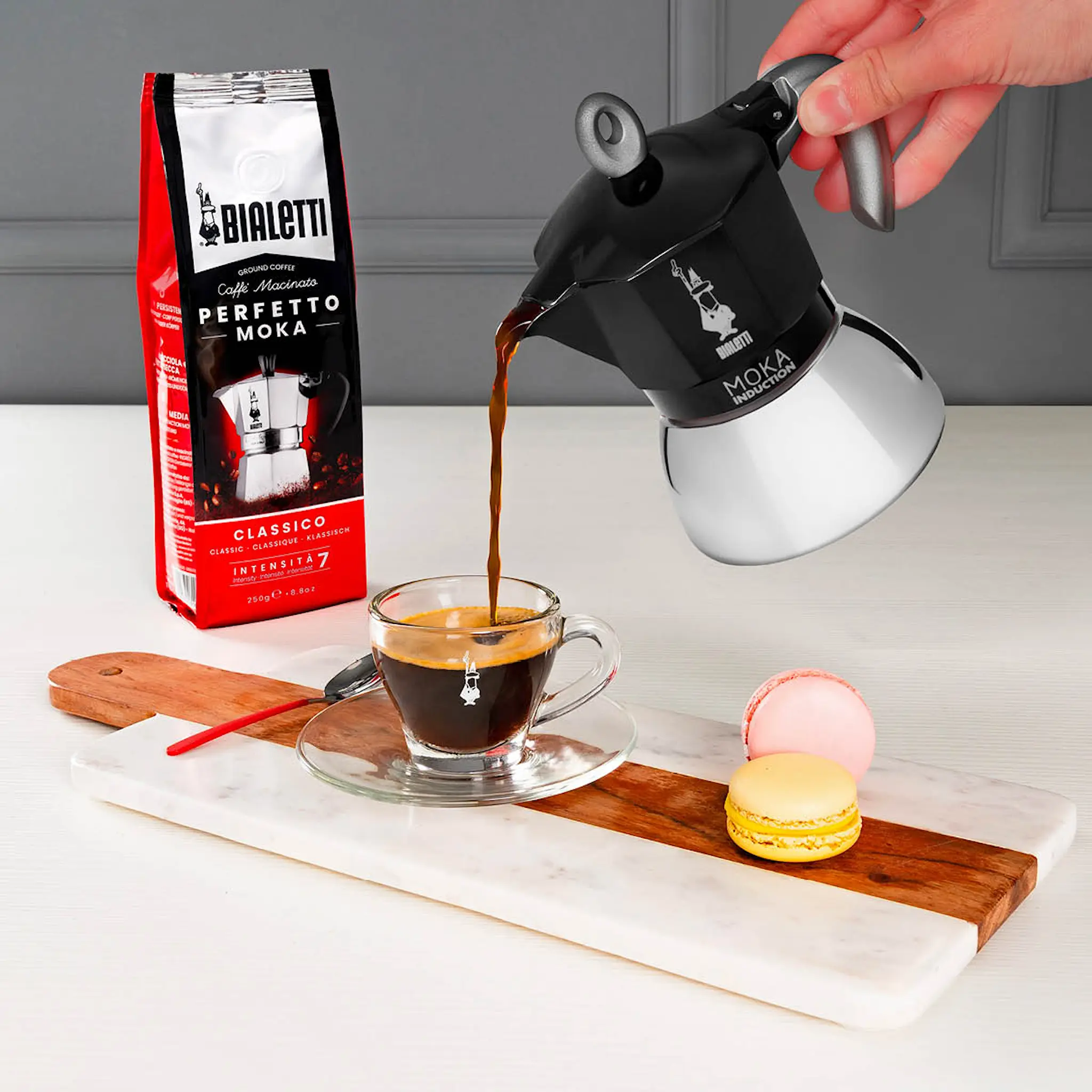 Bialetti Mokka induction Mokabryggare 6 koppar Svart