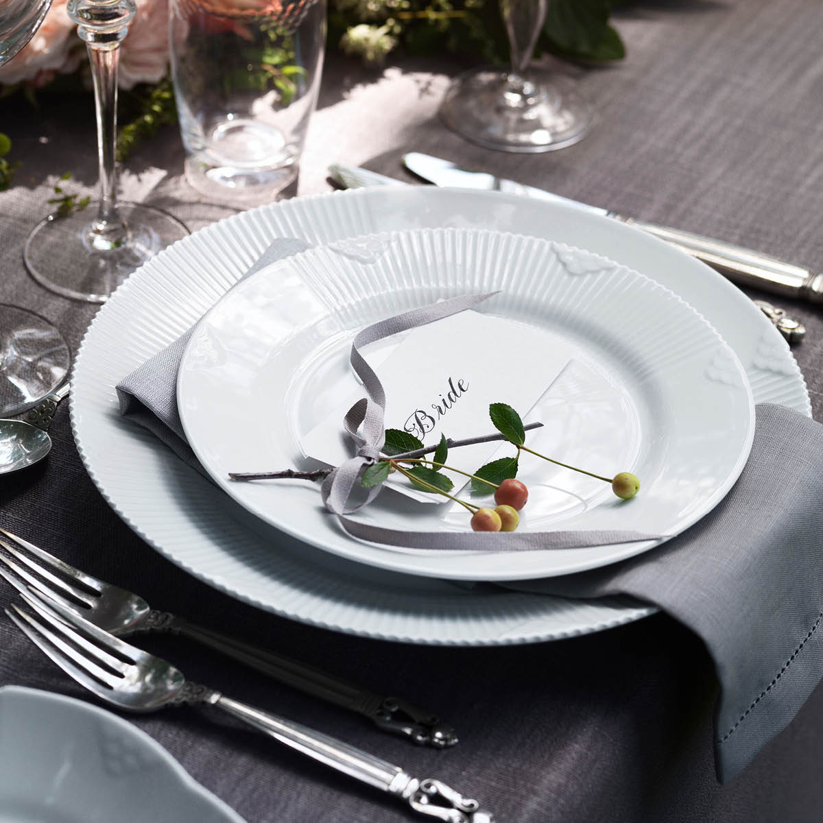 Royal Copenhagen White Elements tallerken flat 28 cm