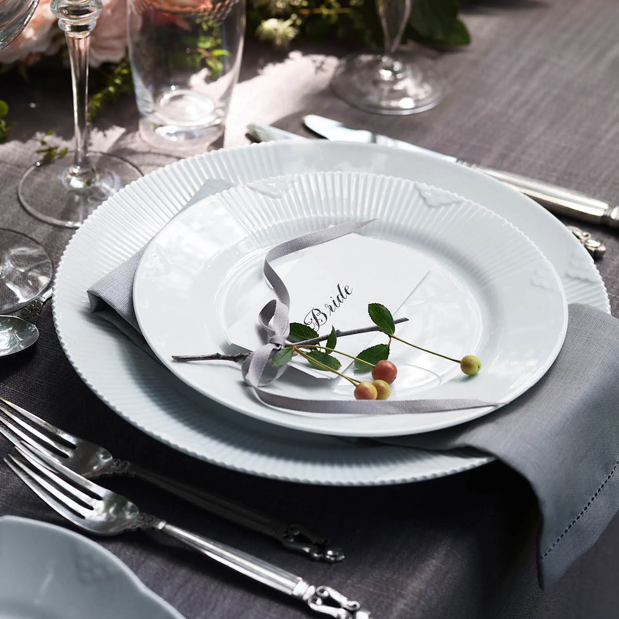 Royal Copenhagen White Elements tallerken flat 28 cm