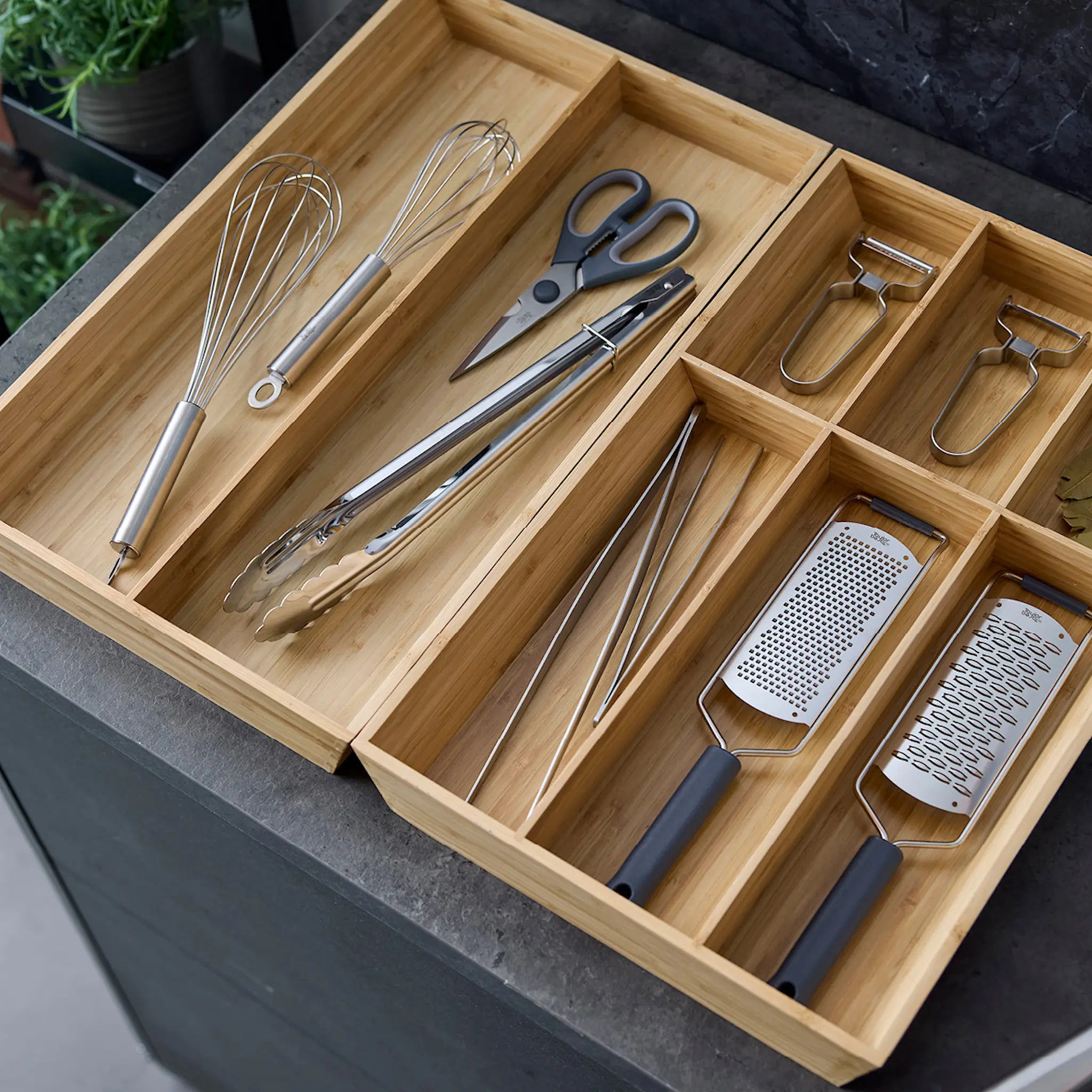 Tareq Taylor Diversity Vihanneskuorija 12,5 x 6 cm Teräs