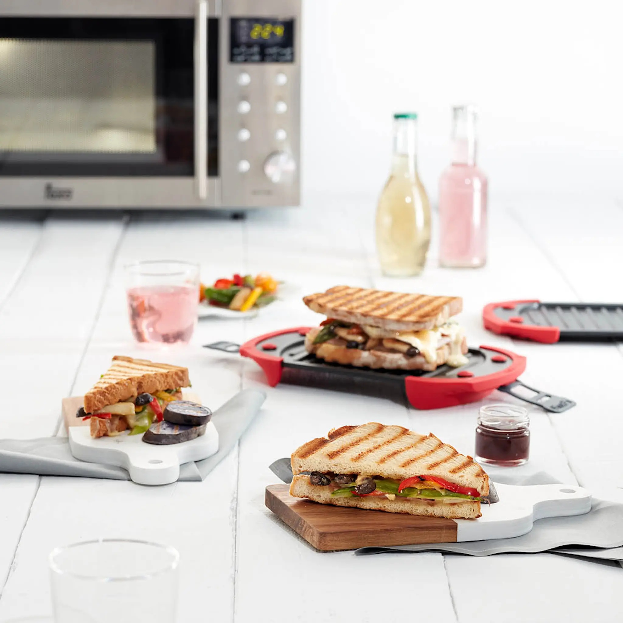 Lékué Grill för mikrovågsugn 26x15 cm röd