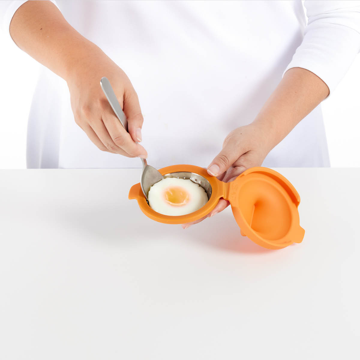 Lékué Form för att pochera ägg 2-pack orange