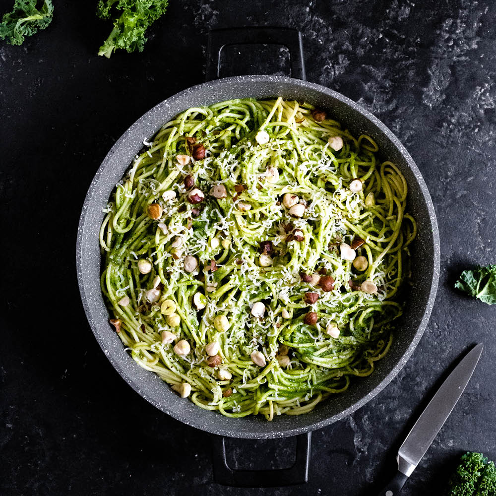 MasterClass Cast Aluminium låg gryta med självösande lock 4 L svart