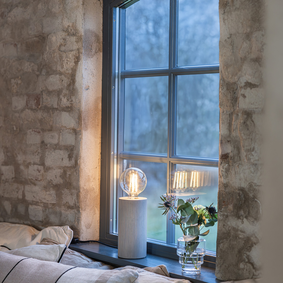 Markslöjd Legna bordslampa 20 cm gråbetsad