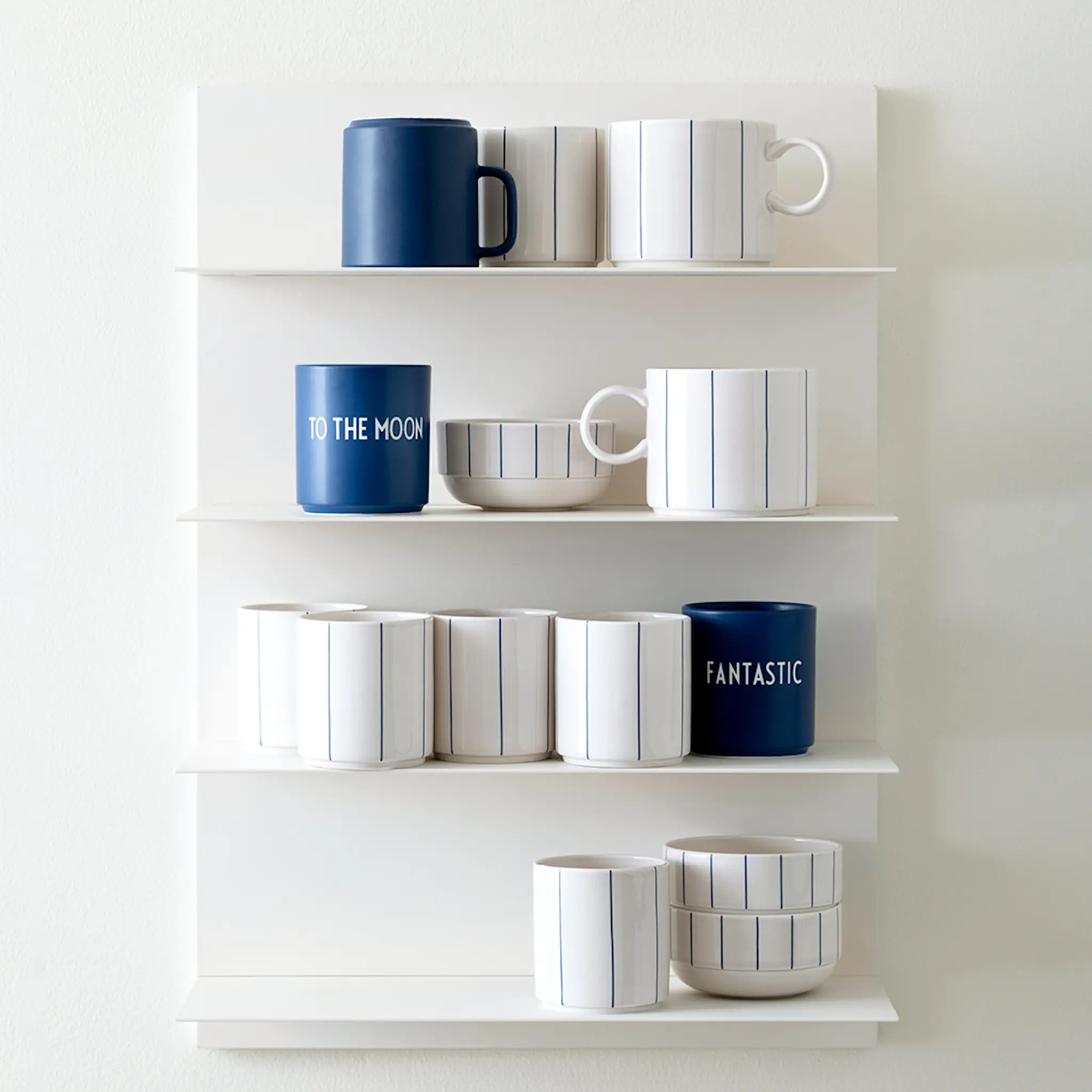 Design Letters Favourite kopp FANTASTIC 25 cl midnight blue hover