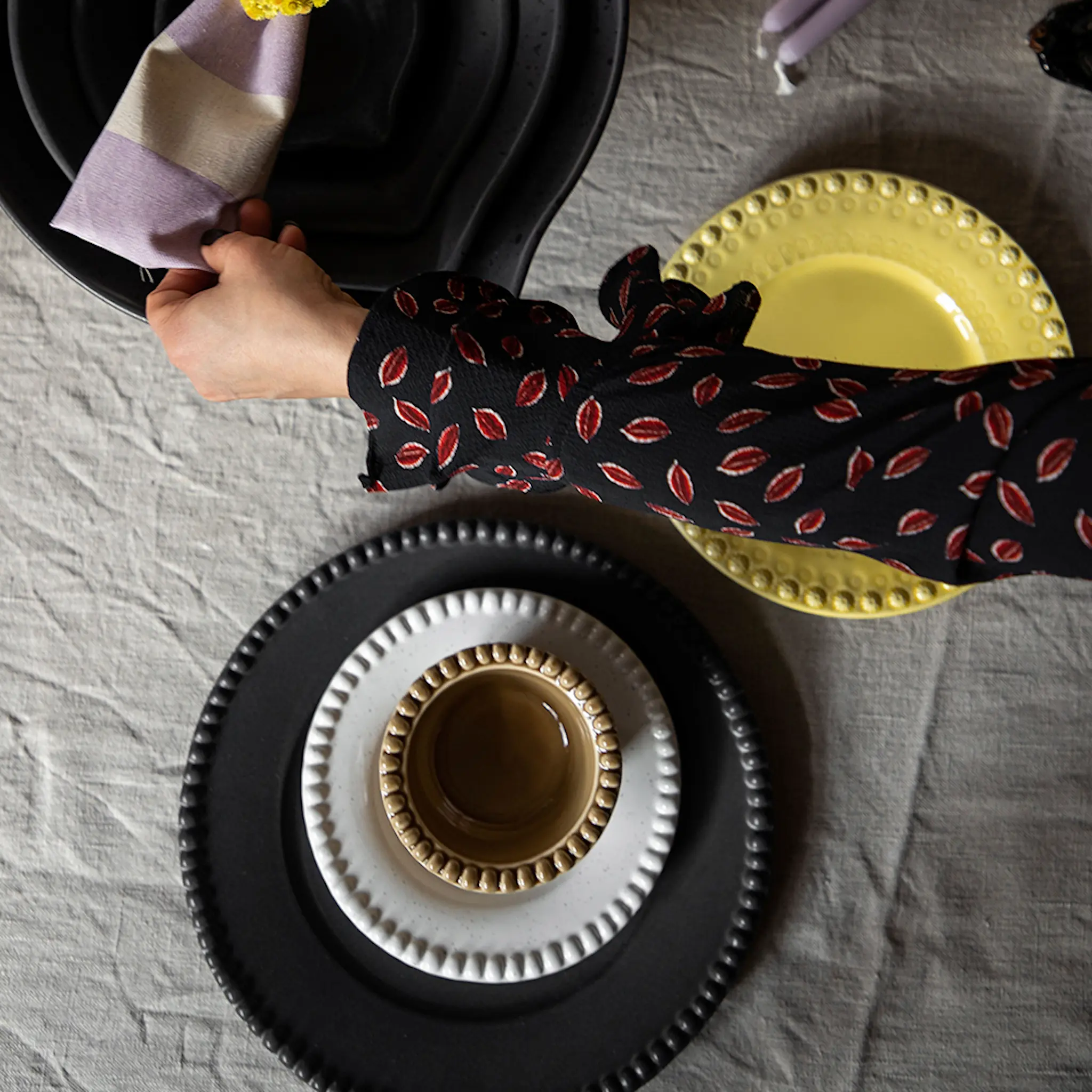 PotteryJo Daria Tarjoilukulho 35 cm Ink Black