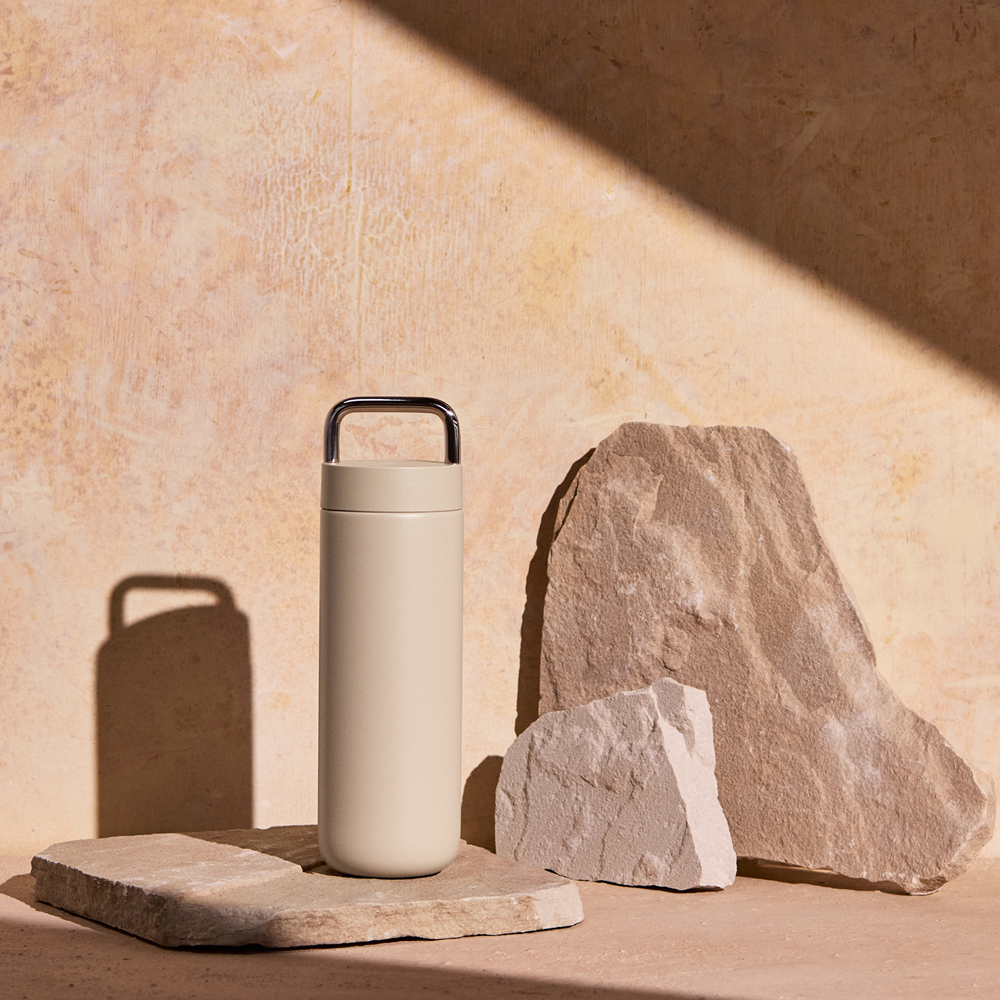 Fellow Carter Carry Desert Capsule termosmugg 590 ml sand dune