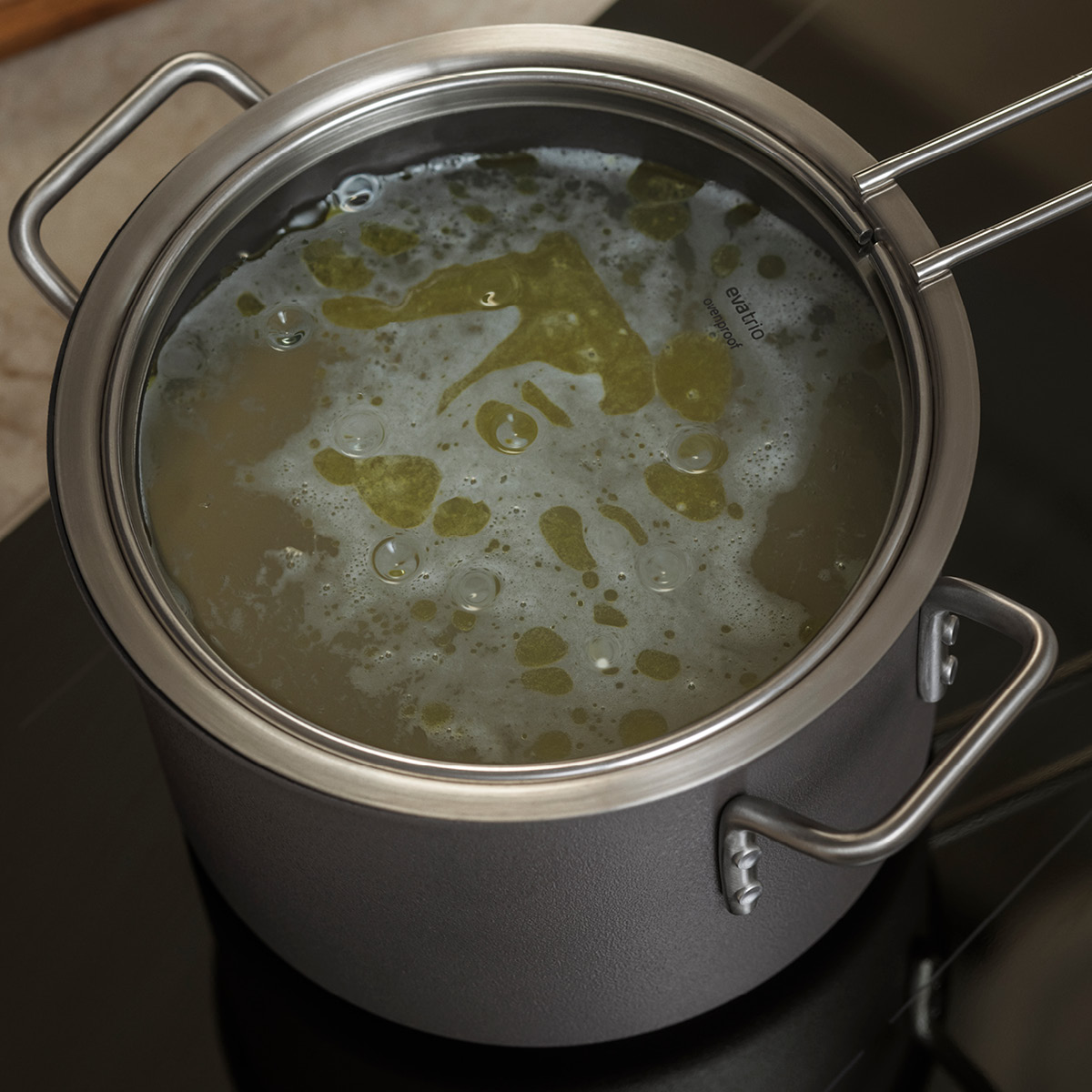 Eva Trio Grey Line gryte 2,5L 16 cm keramisk Slip-Let