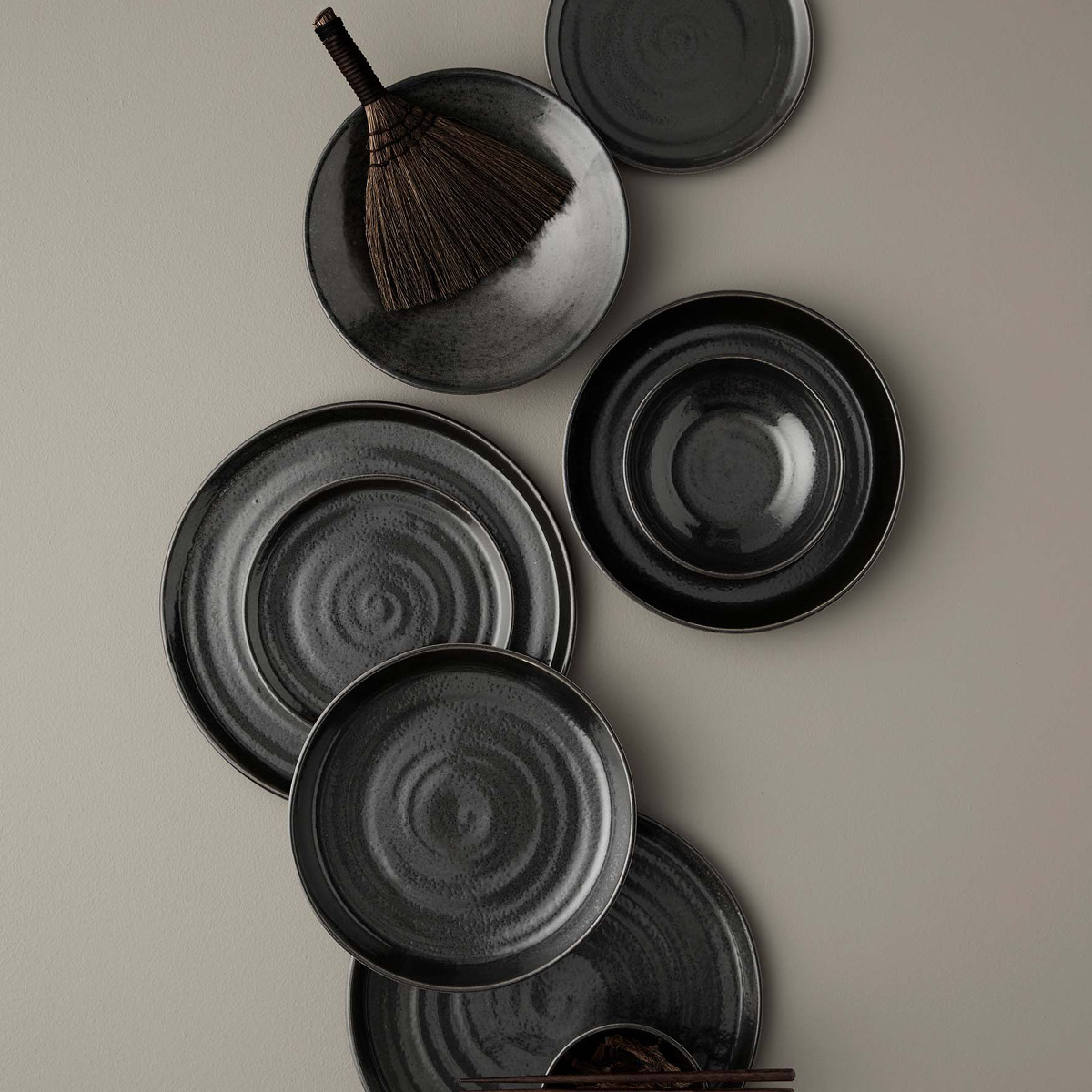 Tell Me More Fenix Syvä Lautanen 24 cm Musta