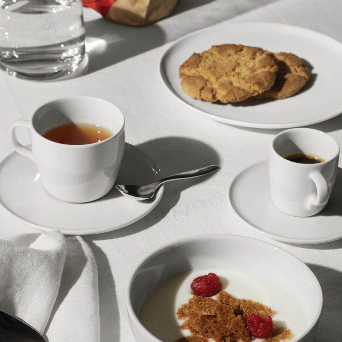 Alessi Itsumo Lautanen 21 cm Valkoinen