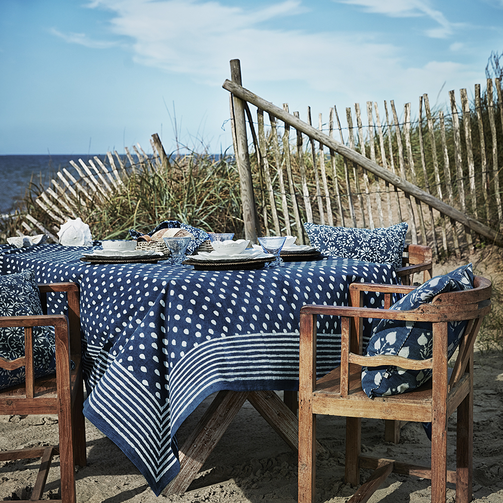 Chamois Indigo bordduk 150x350 cm dråpe