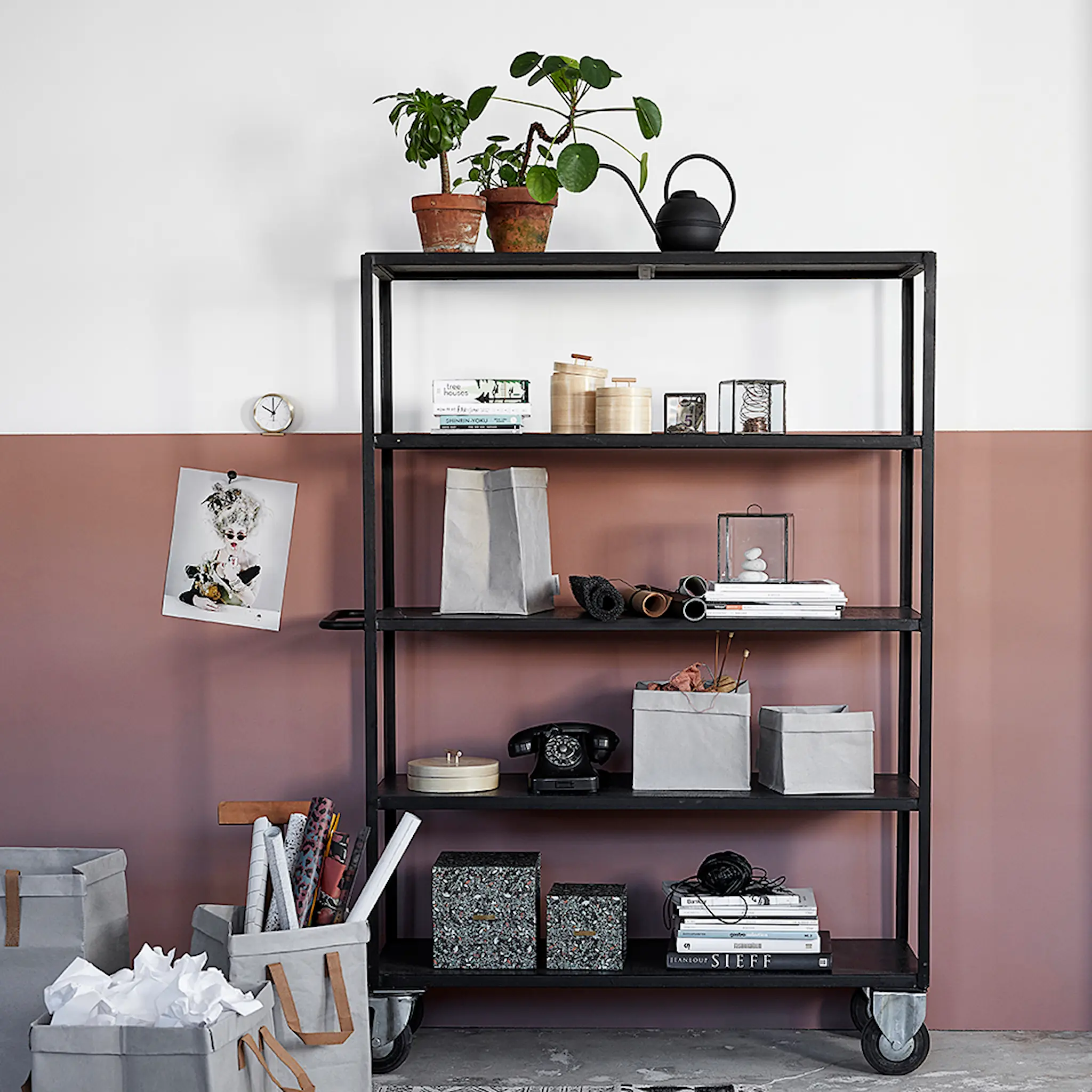 House Doctor Plant Vattenkanna 37 cm Svart