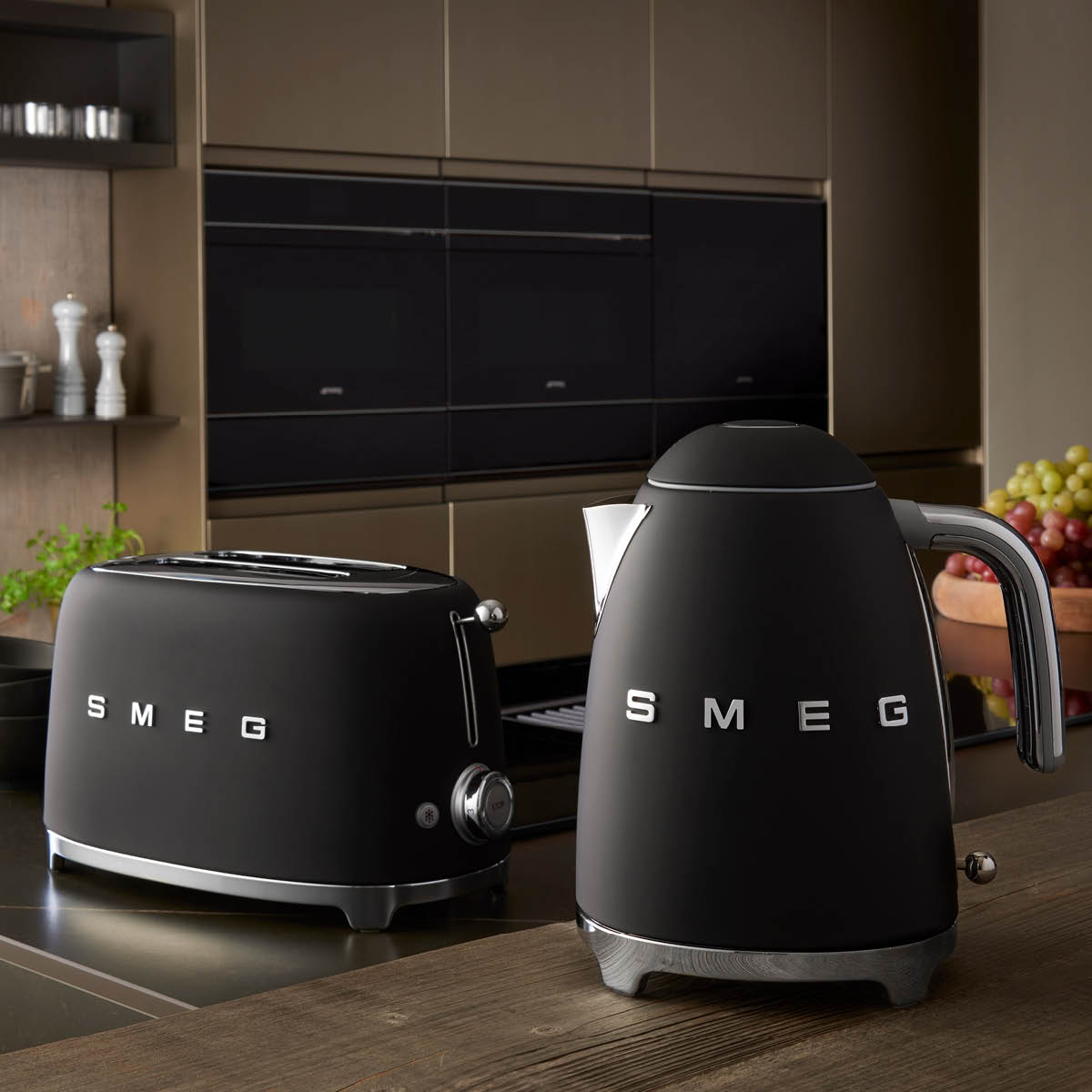 Smeg Smeg Vattenkokare KLF03 1,7 L Matt Svart