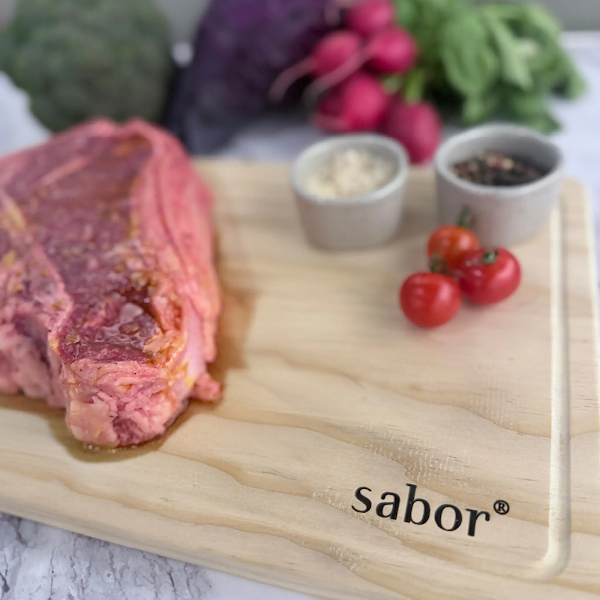 Sabor Trevig skärbräda med blodränna 45x24,5 cm accoya