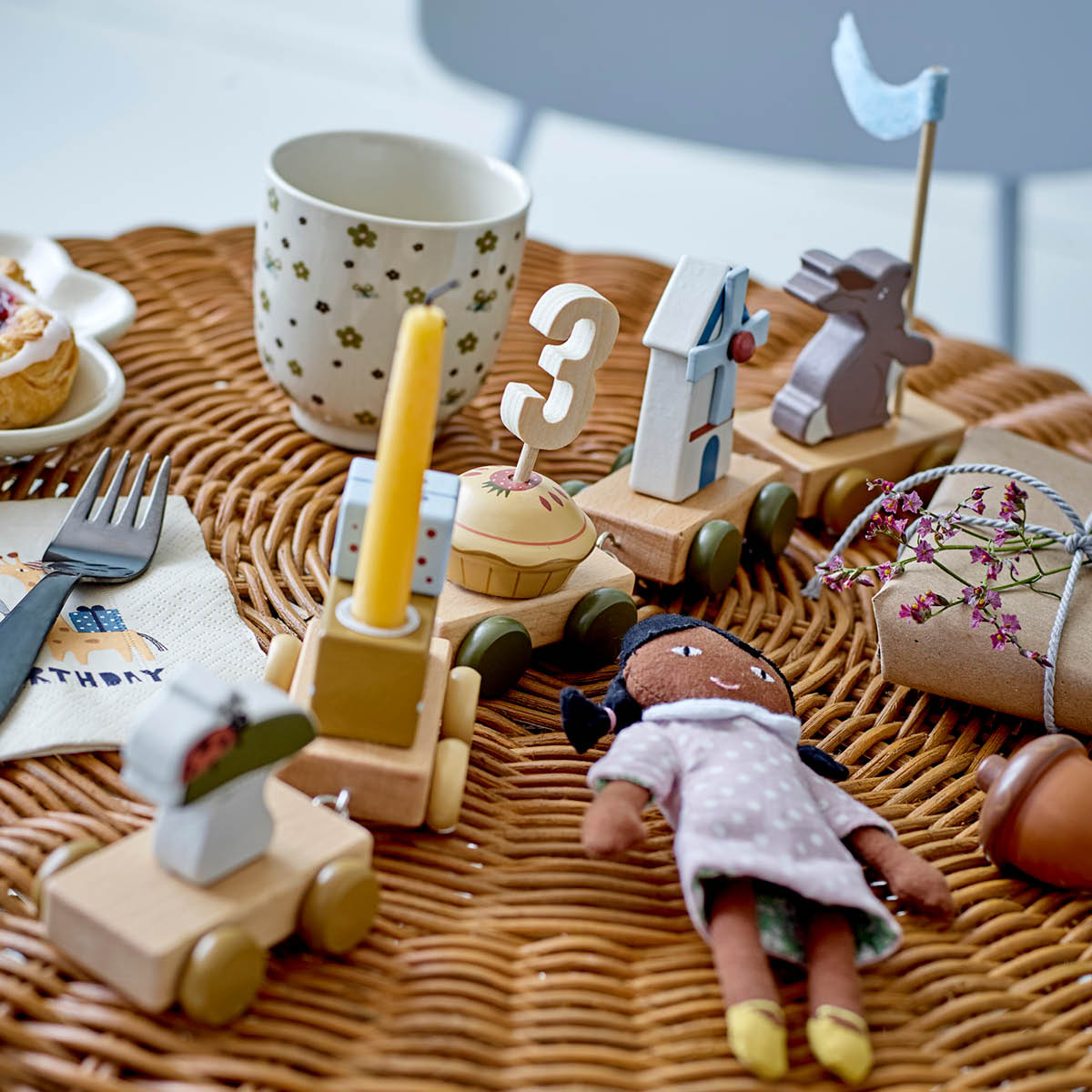 Bloomingville MINI Alfi bursdagstog 39 cm høst