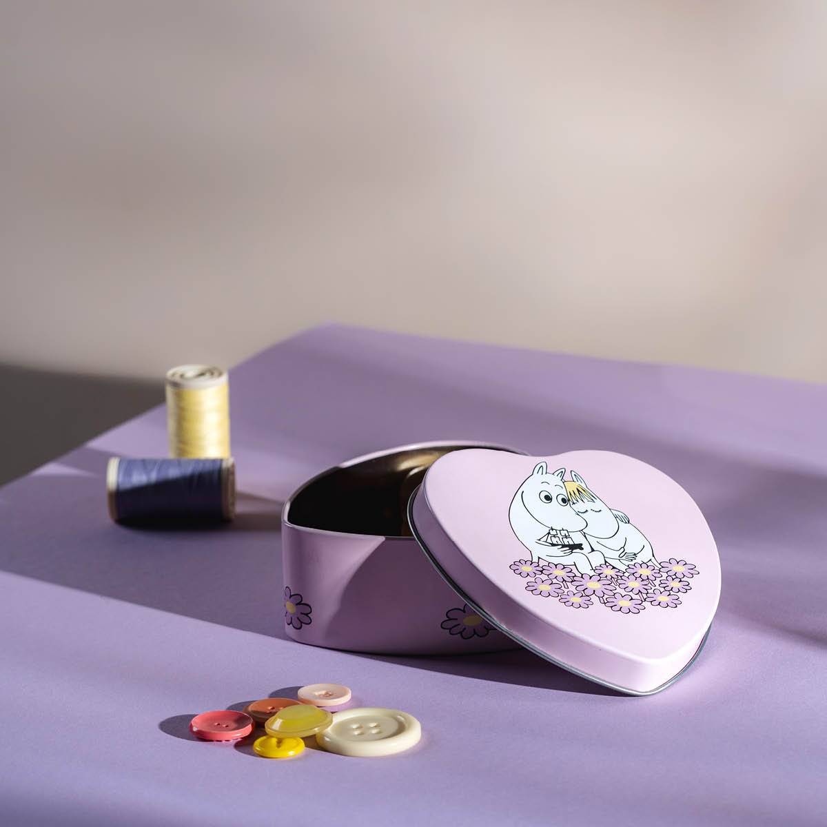 Muurla Muumi Peltipurkki sydämenmuotoinen 10x10 cm Vaaleanpunainen