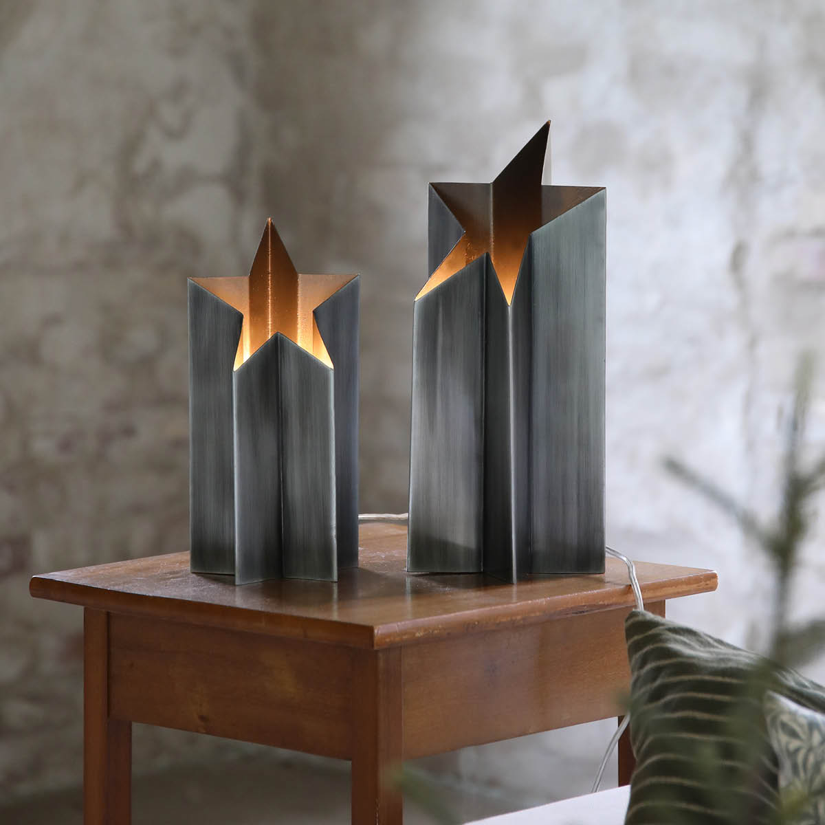 Markslöjd Asteri bordstjärna lampa 27 cm antikt tenn