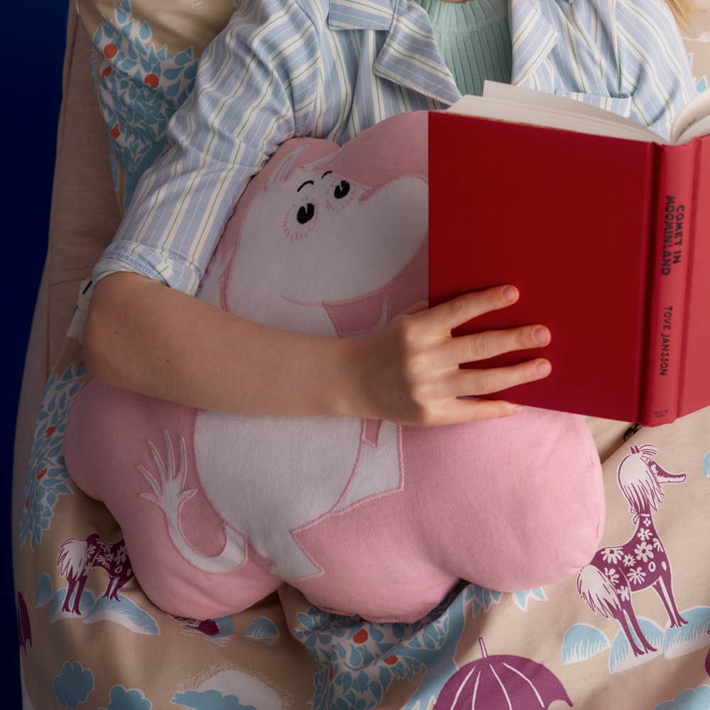 Moomin Arabia Mummi pute 37x47 cm Romeventyr rosa