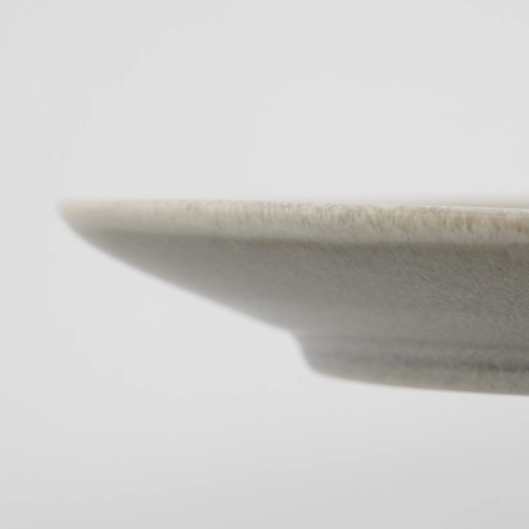 House Doctor More Lautanen 27 cm Harmaa