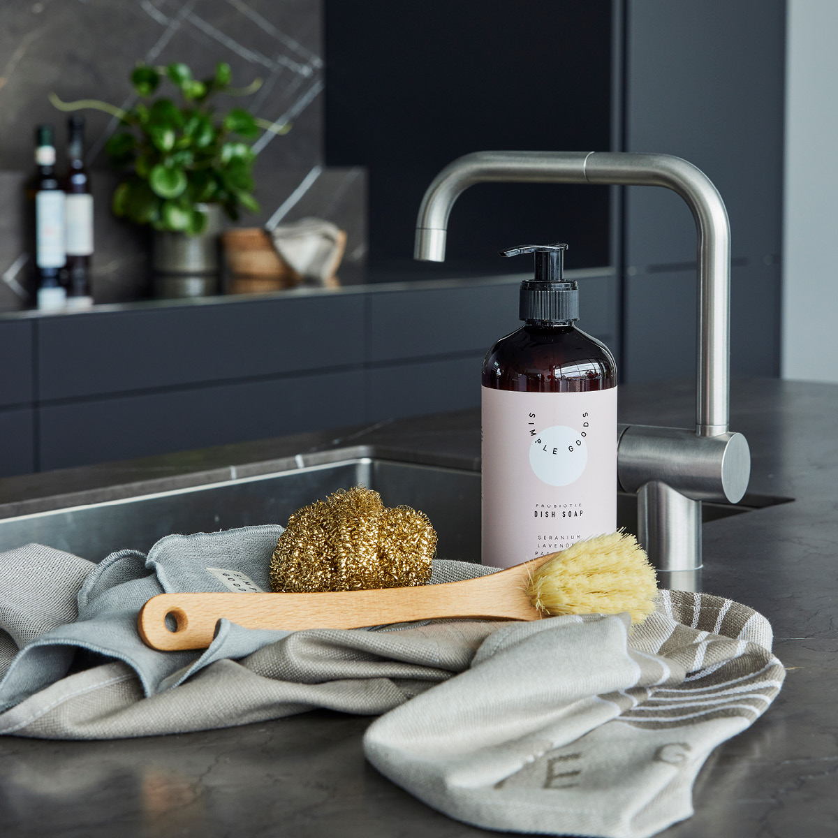 Simple Goods Wool oppvaskbørste hard 23 cm tre