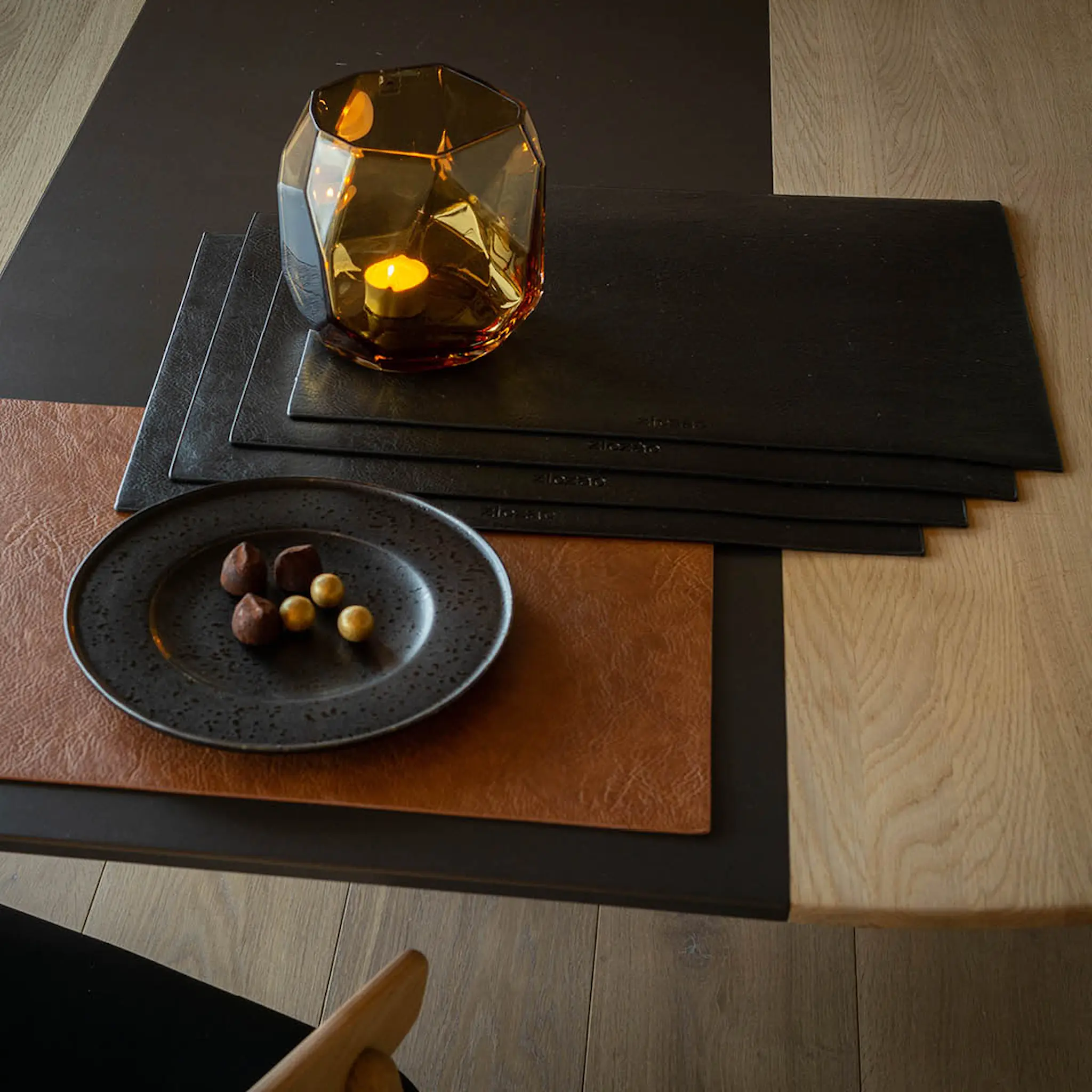 Ziczac Bordstablett 47x33 cm Black