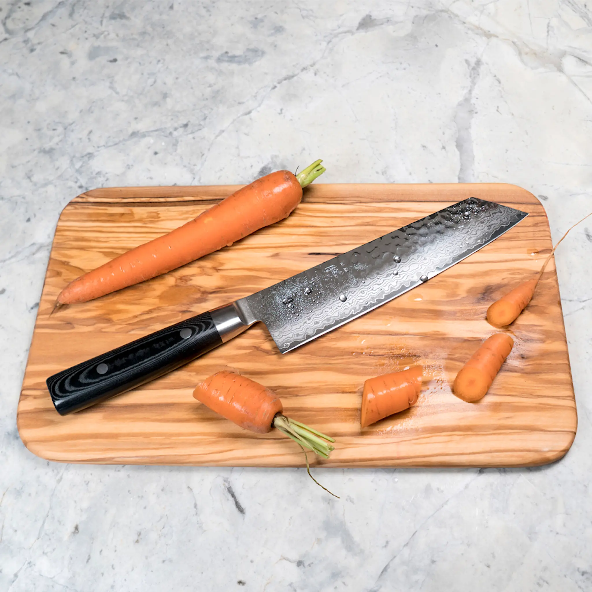 Yaxell Zen kiritsuke 20 cm hover