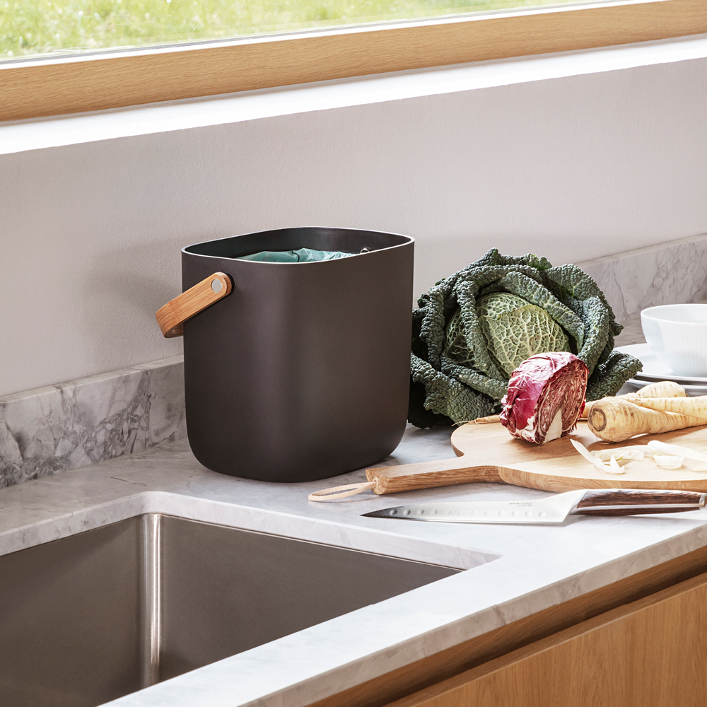 Eva Solo Reflect Jäteastia 6 L Musta