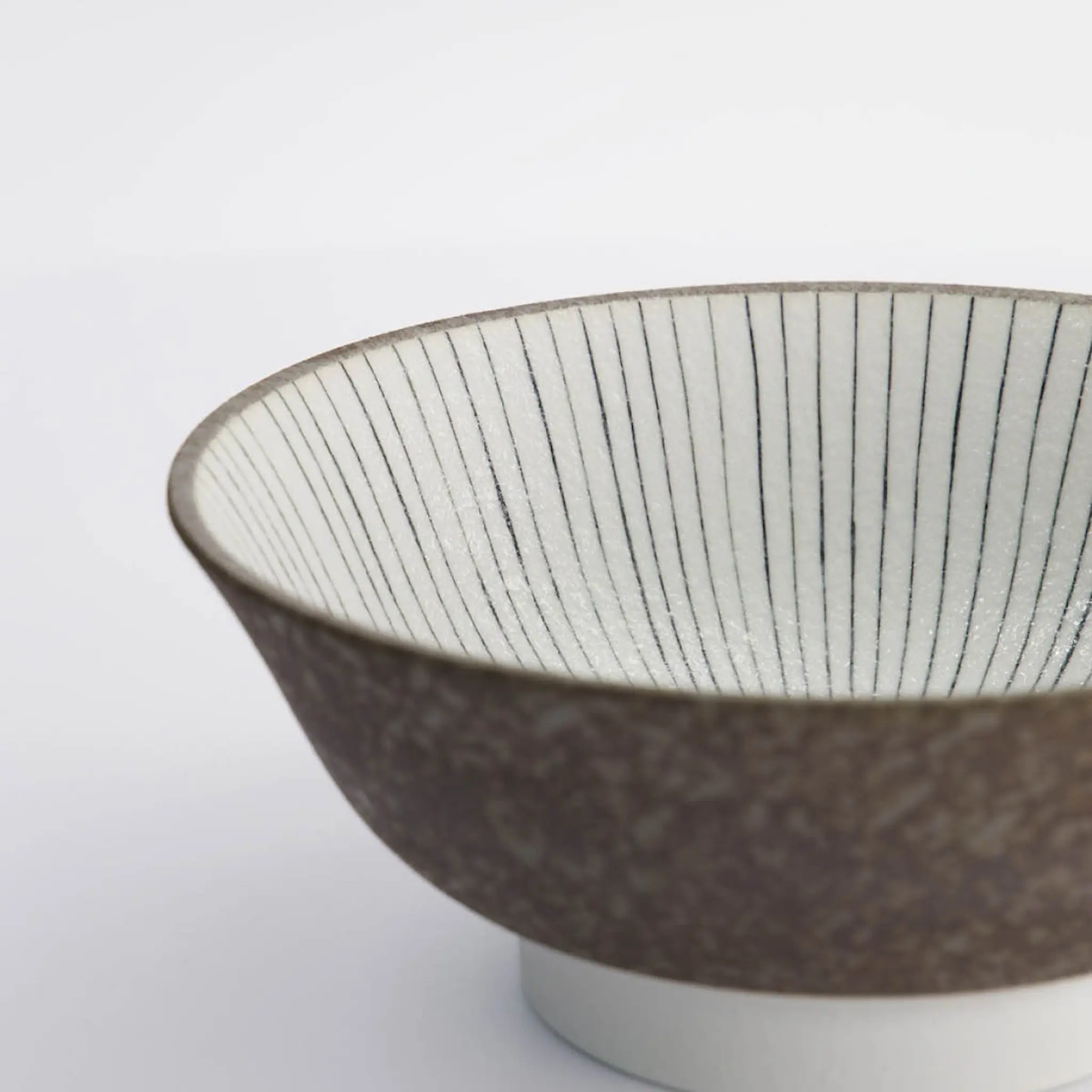 Tokyo Design Studio Satomaki Tokusa djup tallrik 23x5 cm brun