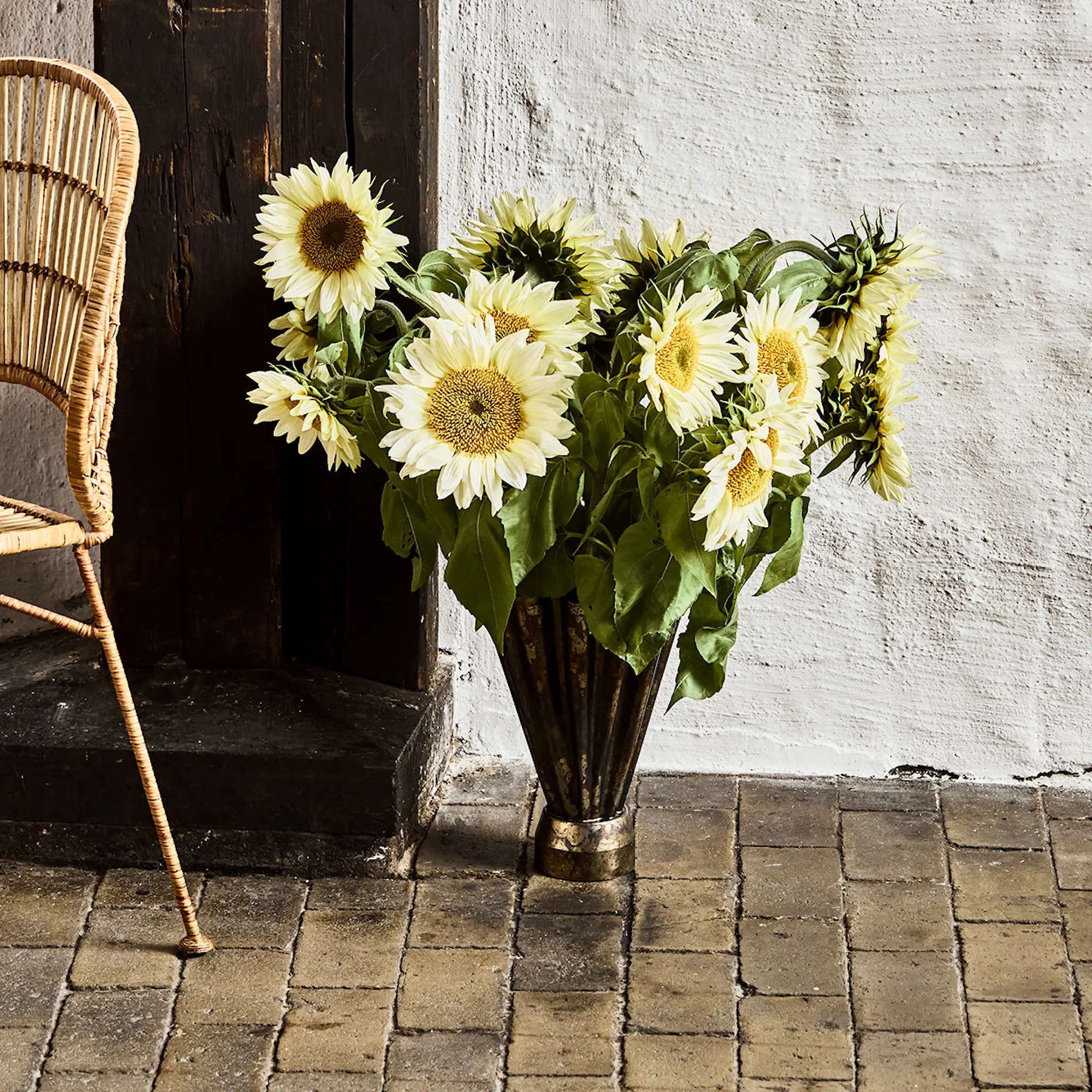 House Doctor Flood vas 23 cm antikbrun