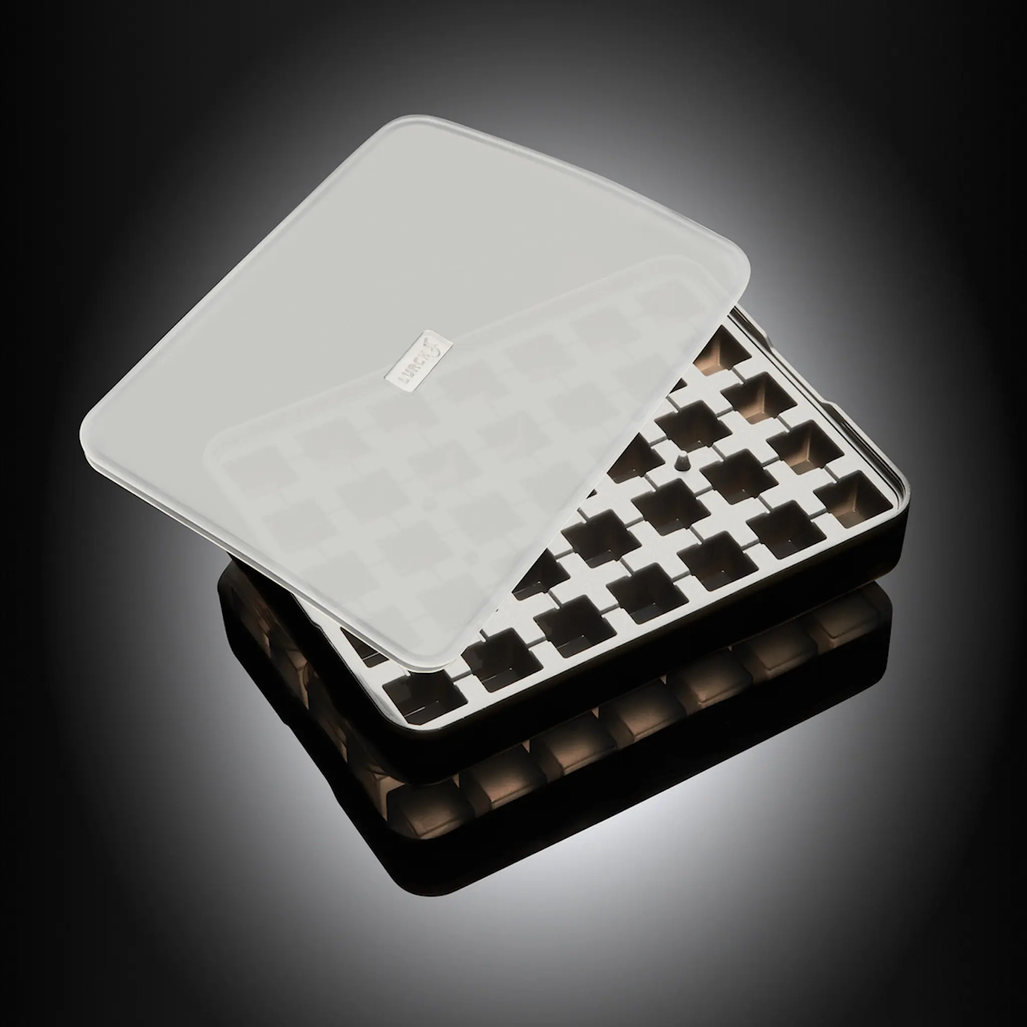 Lurch Isbitform till tärningar 2x2 cm Svart