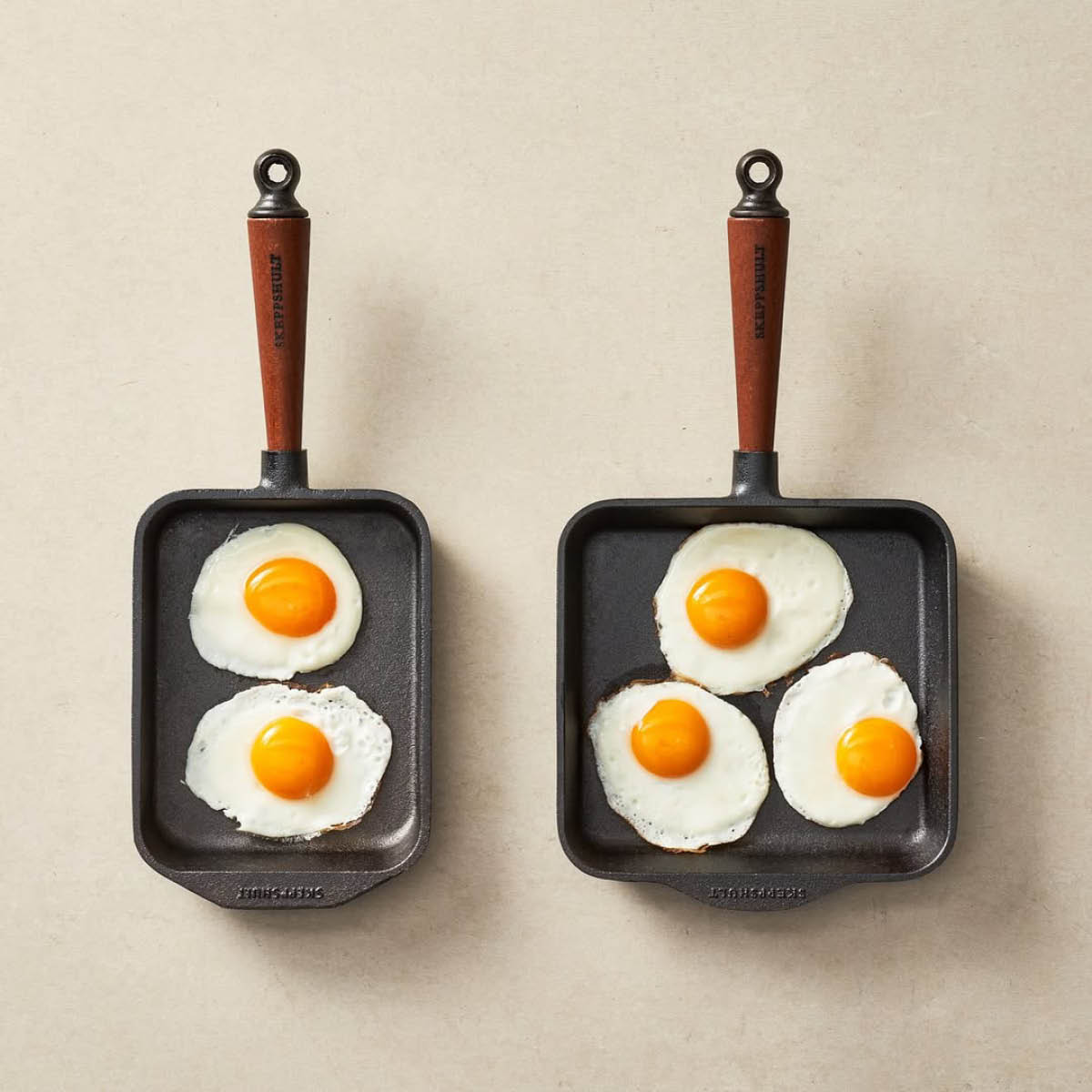 Skeppshult Traditional omelettpanna 21x22 cm med trähandtag