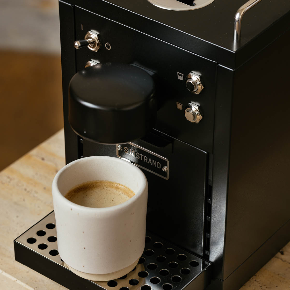 Sjöstrand The Original Espressomaskin 1,2 L Svart