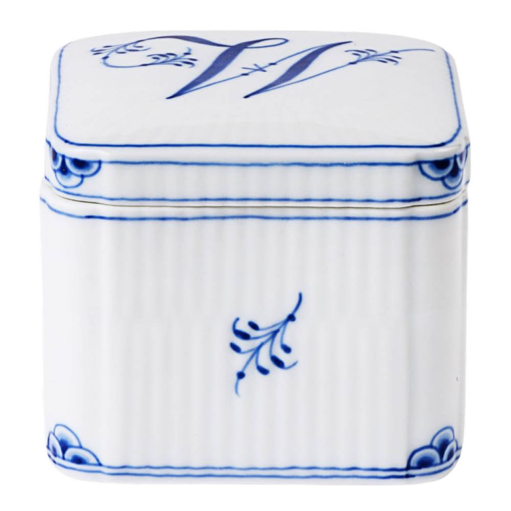 Royal Copenhagen Alphabet Collection firkantet bonbonniere W 13 cl blå/hvit