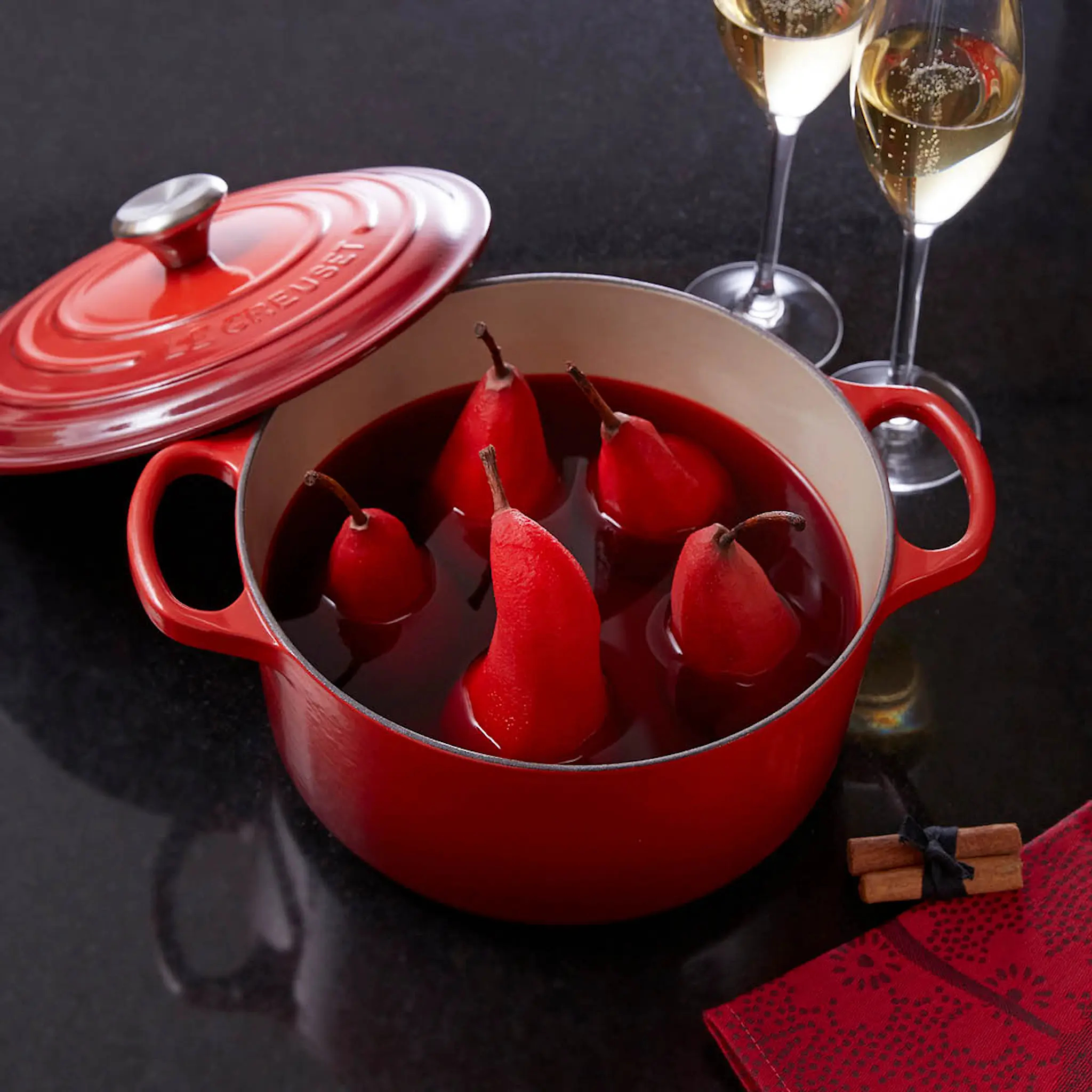 Le Creuset Signature Gjutjärnsgryta rund 26 cm 5,3 L Cerise