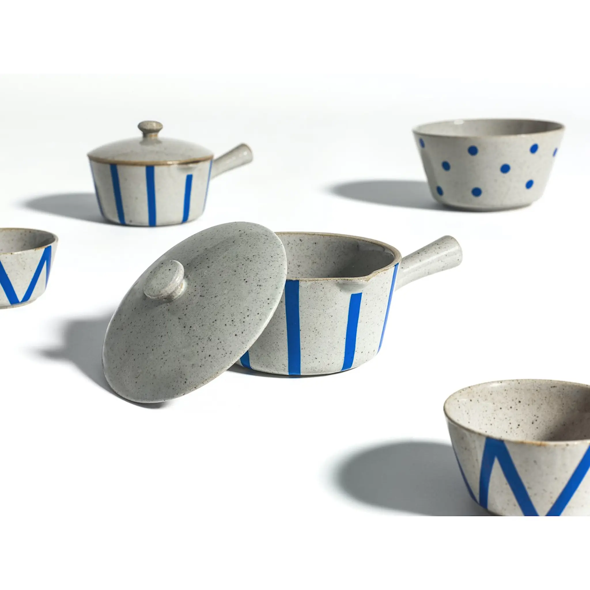 Lyngby Porcelæn Dan-Ild Skål 17 cm Punkt