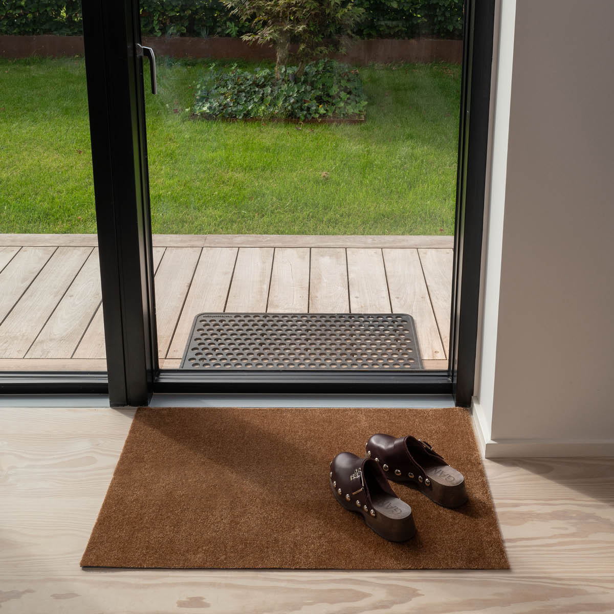 Tica Copenhagen Unicolor golvmatta 90x60 cm cognac