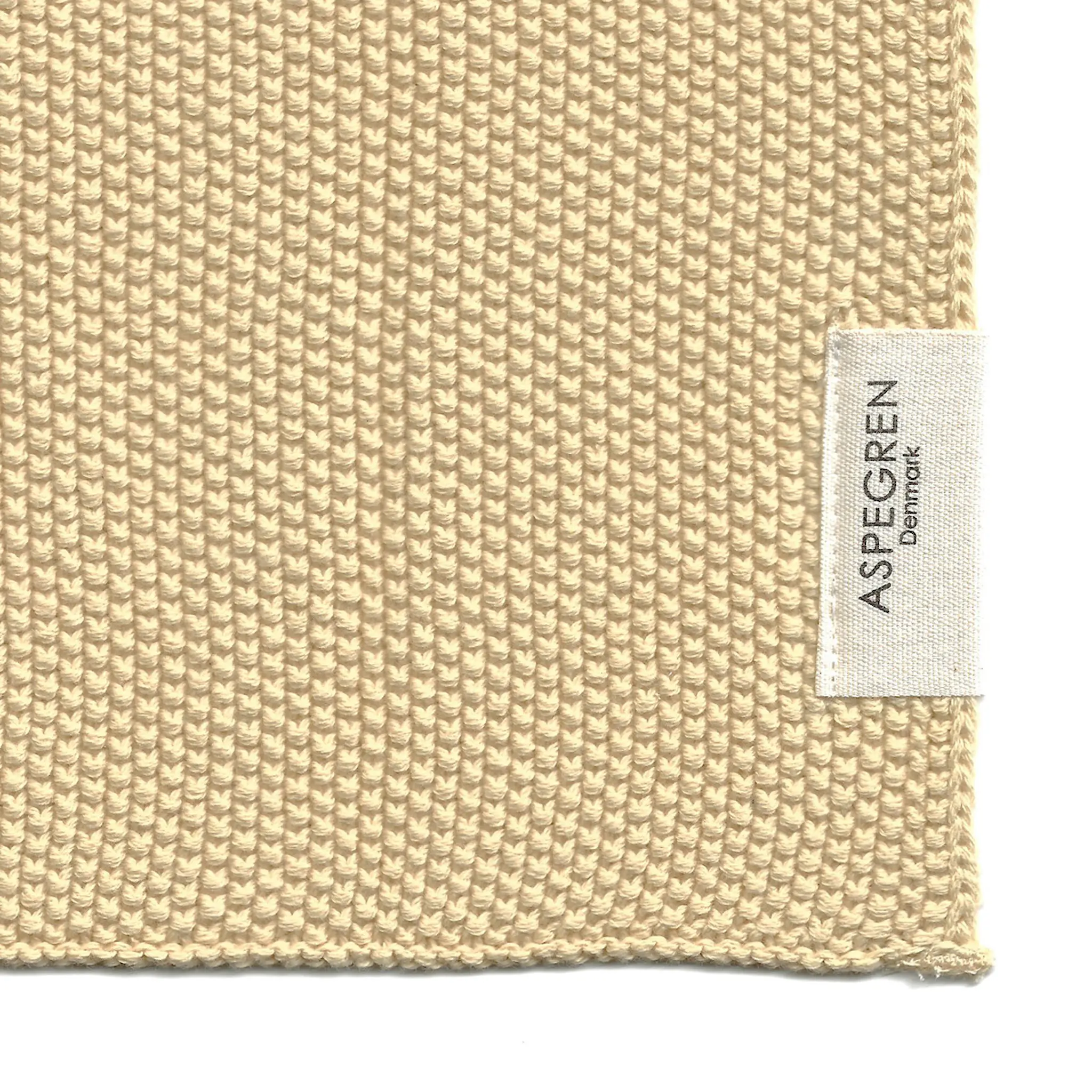 Aspegren Solid disktrasa stickad 26x26 cm 2-pack golden straw