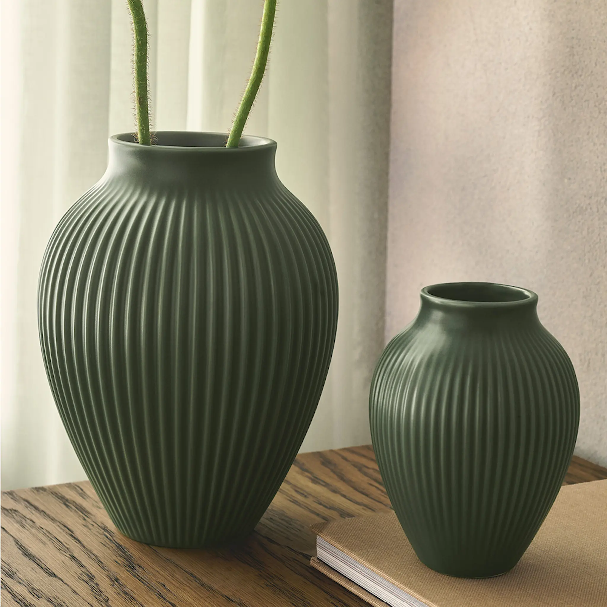 Knabstrup Keramik Ripple vas 12,5 cm matt celadon green