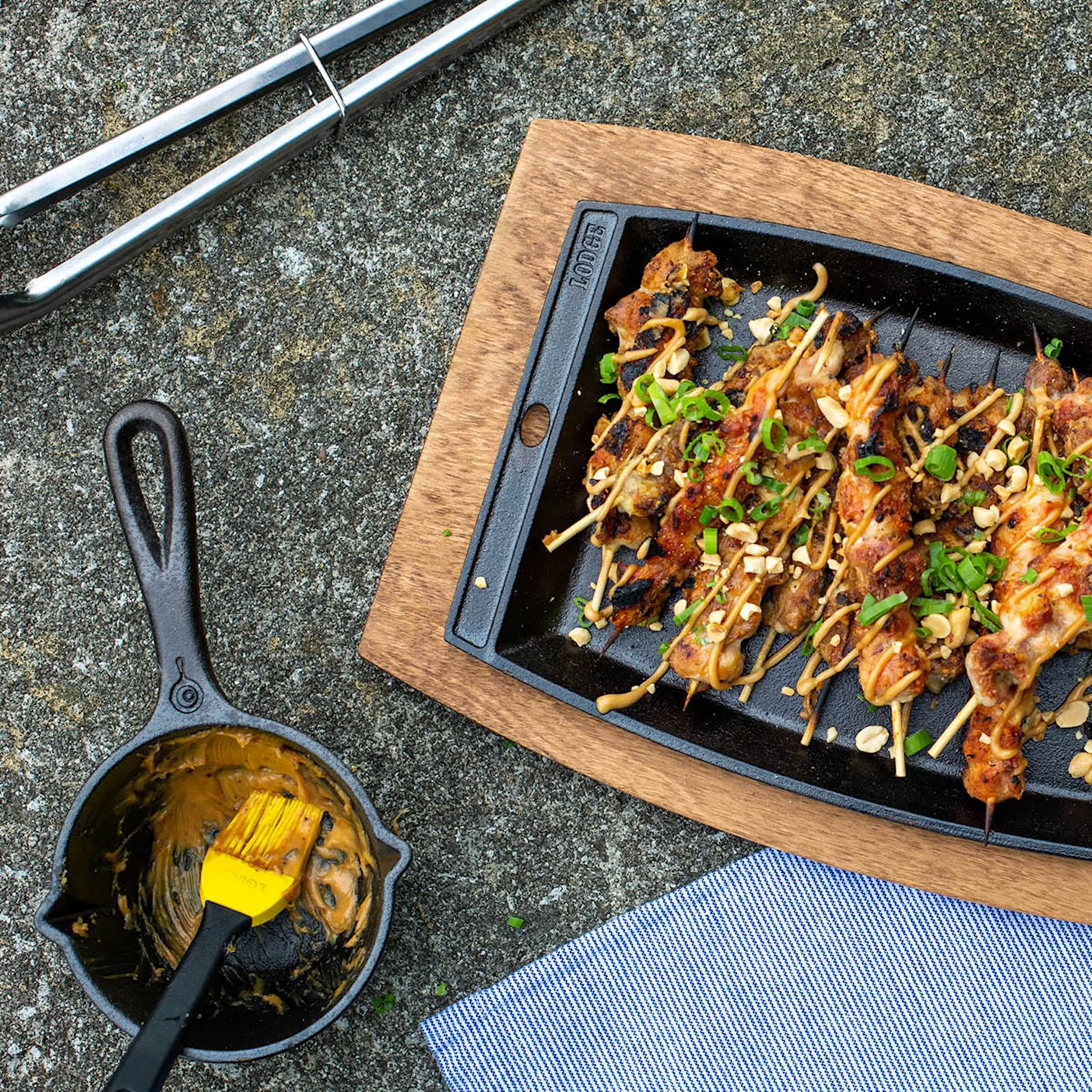 Lodge Kastikekattila silikonisudilla 24x14 cm Valurauta