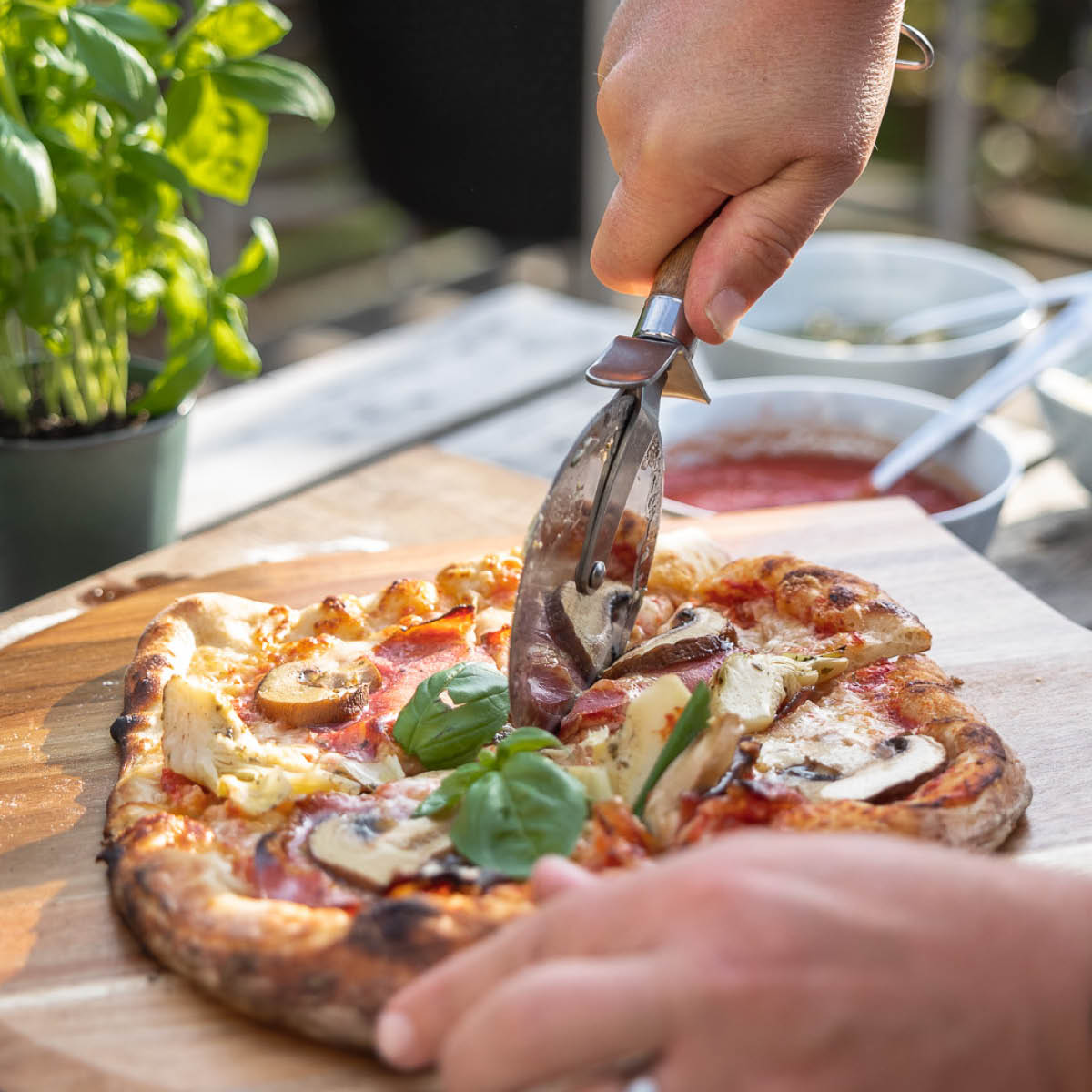 Kamado SUMO Kamado Sumo Pizzaleikkuri 25 cm Akaasia