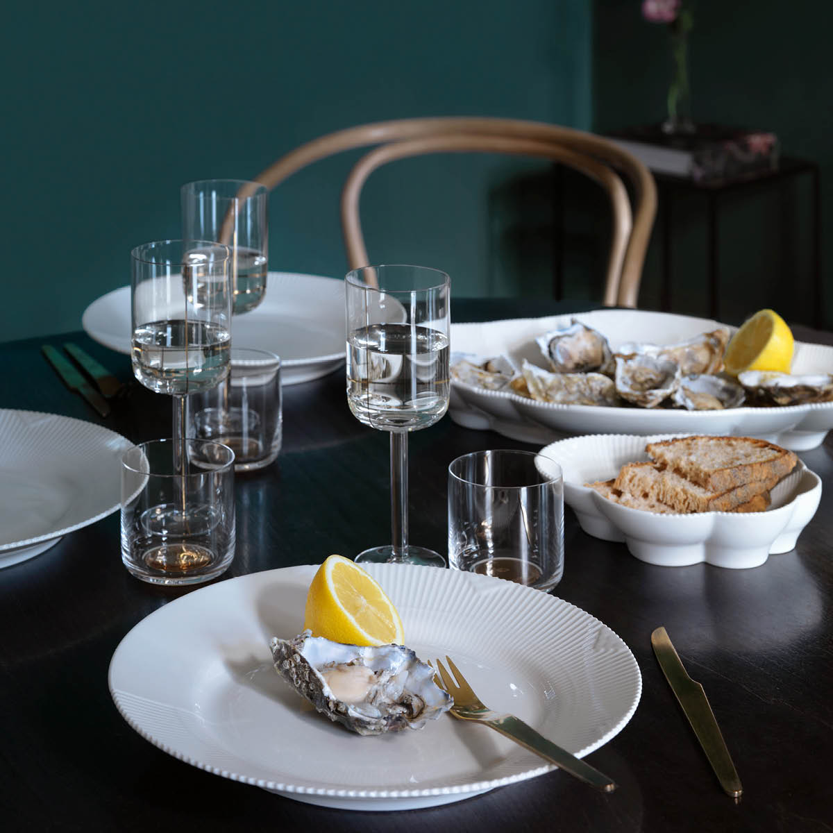 Royal Copenhagen White Elements Fat oval 38,5 cm