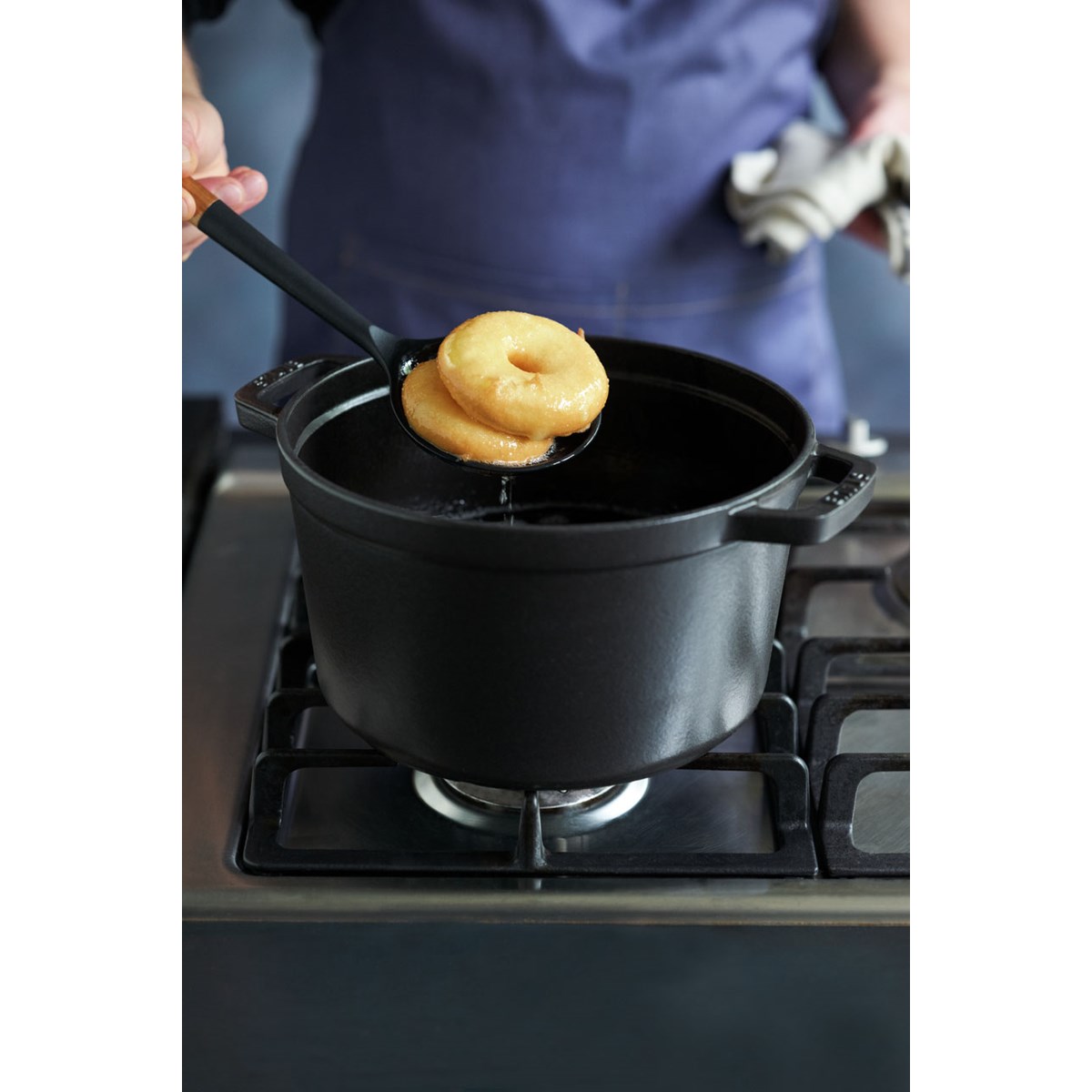 Staub Hullsleiv i silikon 9,4x31 cm akasietree/svart