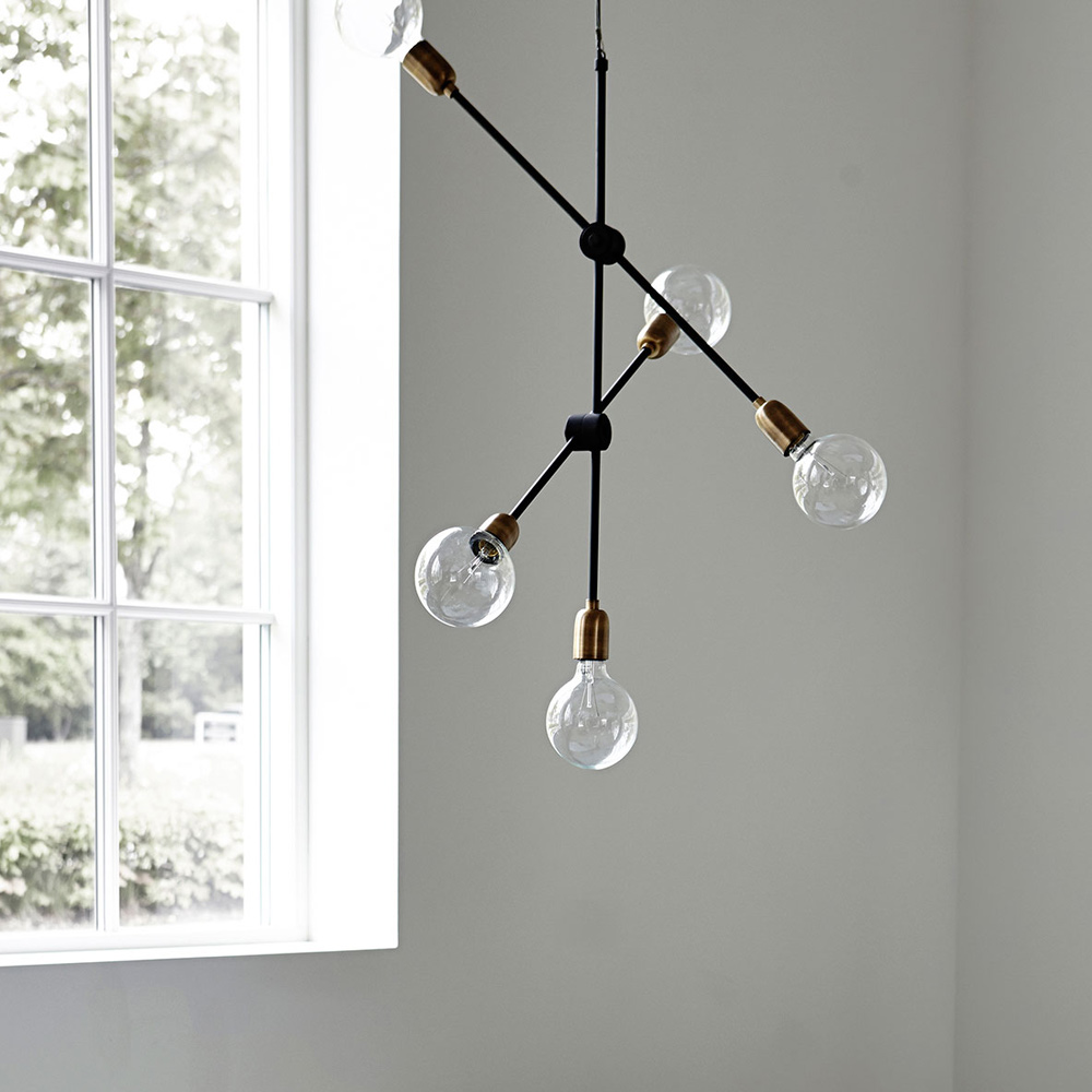 House Doctor Molecular Kattovalaisin 78 cmMusta/Messinki