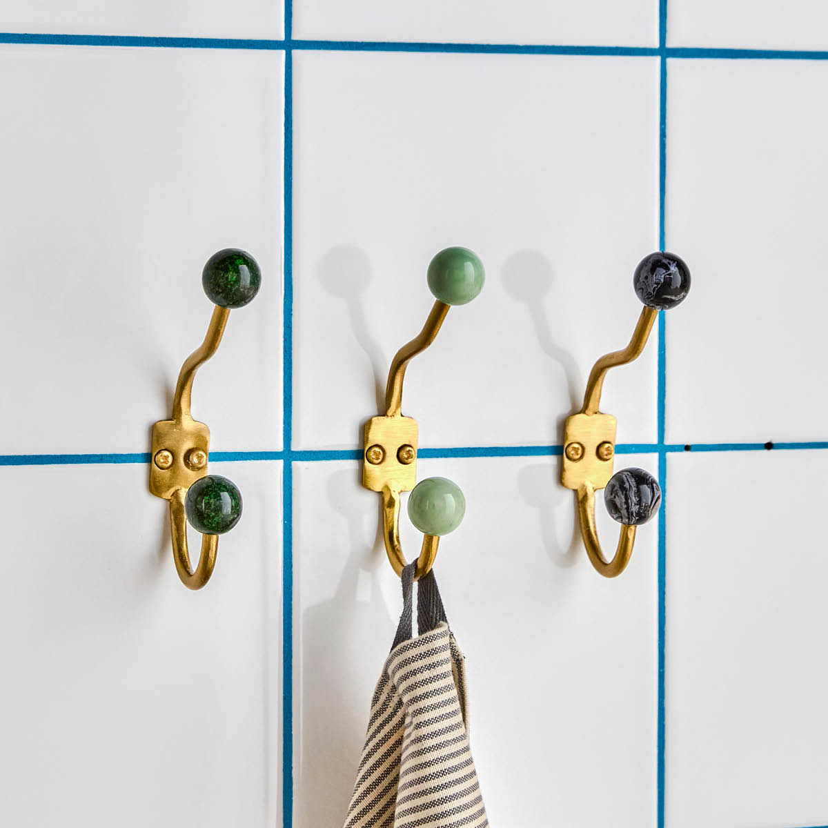 House Doctor Ball väggkrok 13 cm 2-pack mässing/svartvit