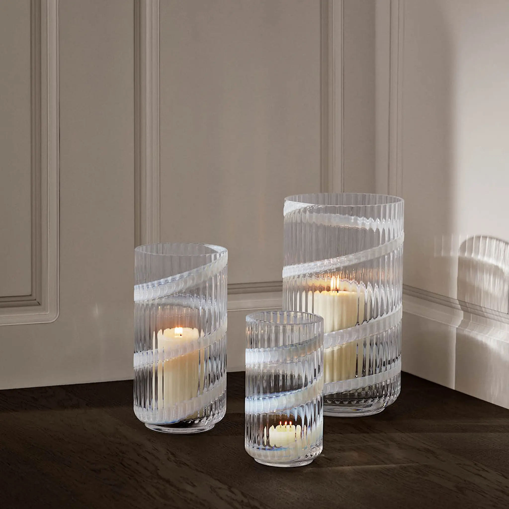 Lyngby Porcelæn Vas munblåst glas 25 cm swirl white