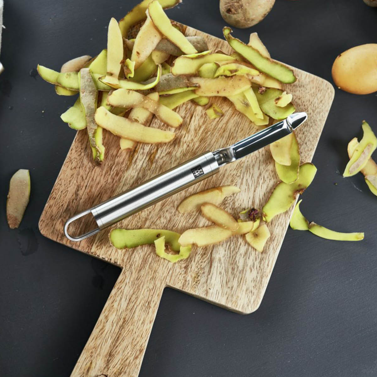 Zwilling Pro Redskap skreller m/rørlig blad 21 cm