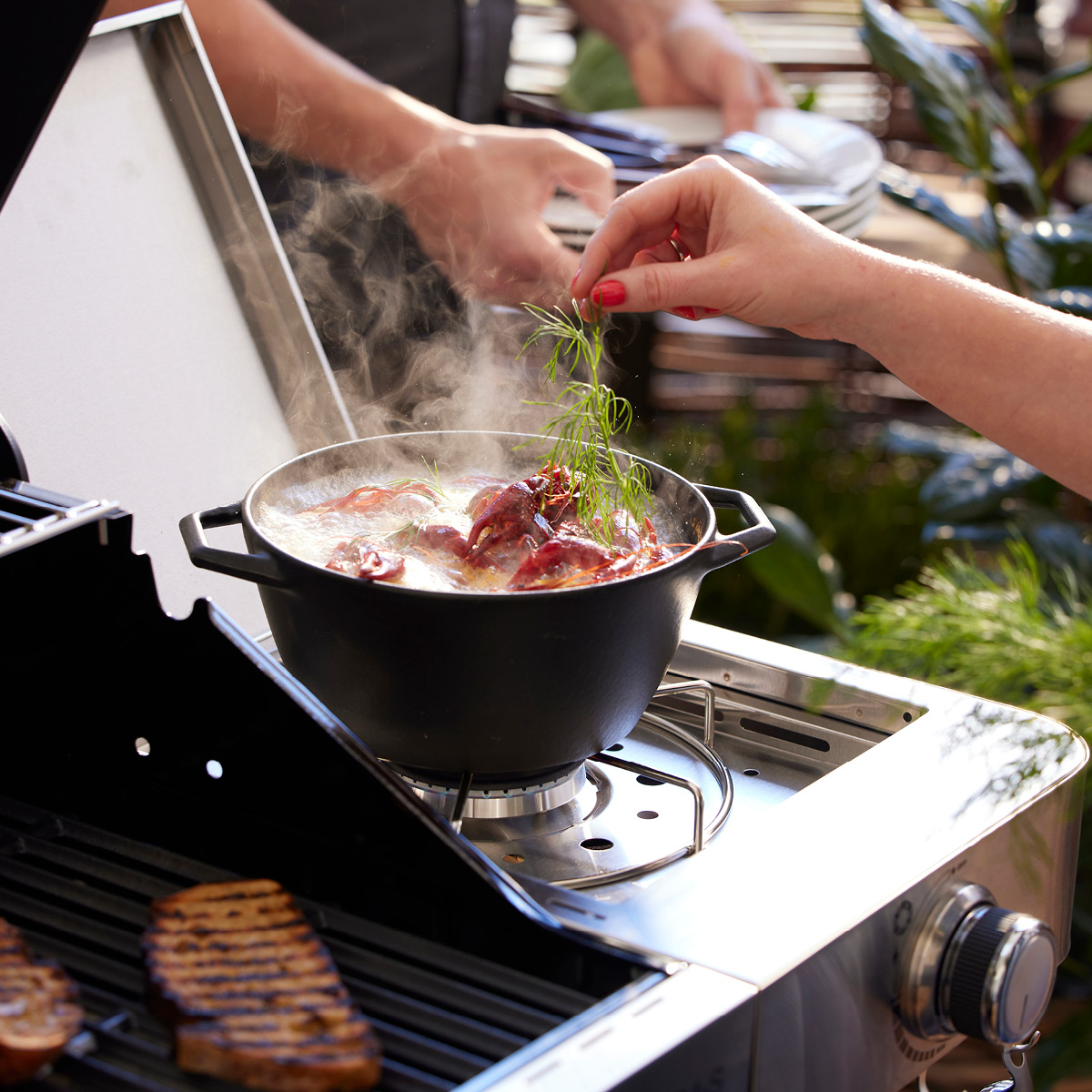 Rösle Videro G3-S Vario+ gasolgrill 17000W svart