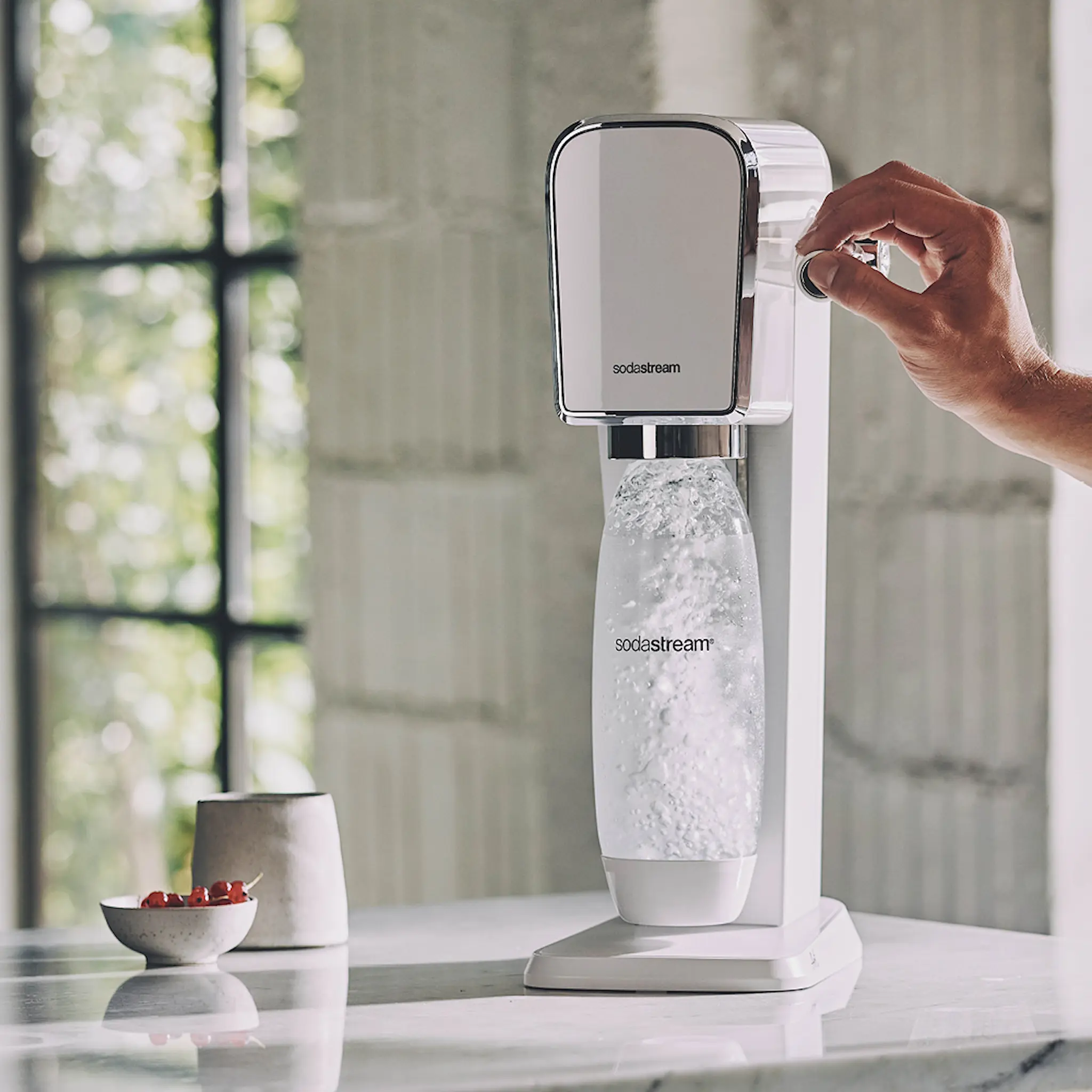 Sodastream Art™ Kolsyremaskin inkl kolsyrecylinder 43 cm Vit