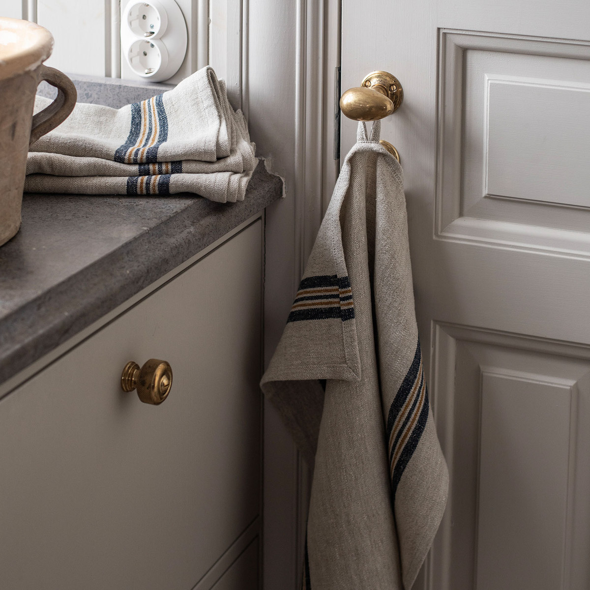 Tell Me More Astrid Kökshandduk 50x70 cm Mustard