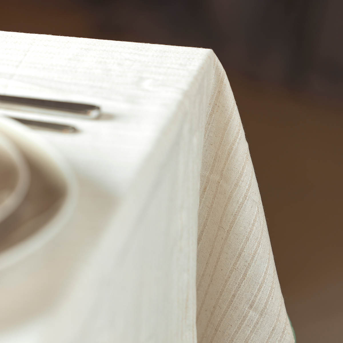 Holmen Savanna duk 145x220 cm grön